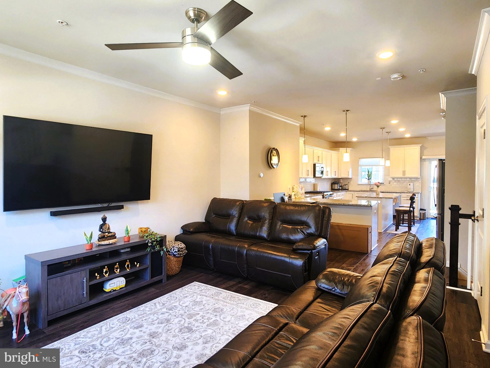 CLARKSBURG SQUARE - Residential Lease