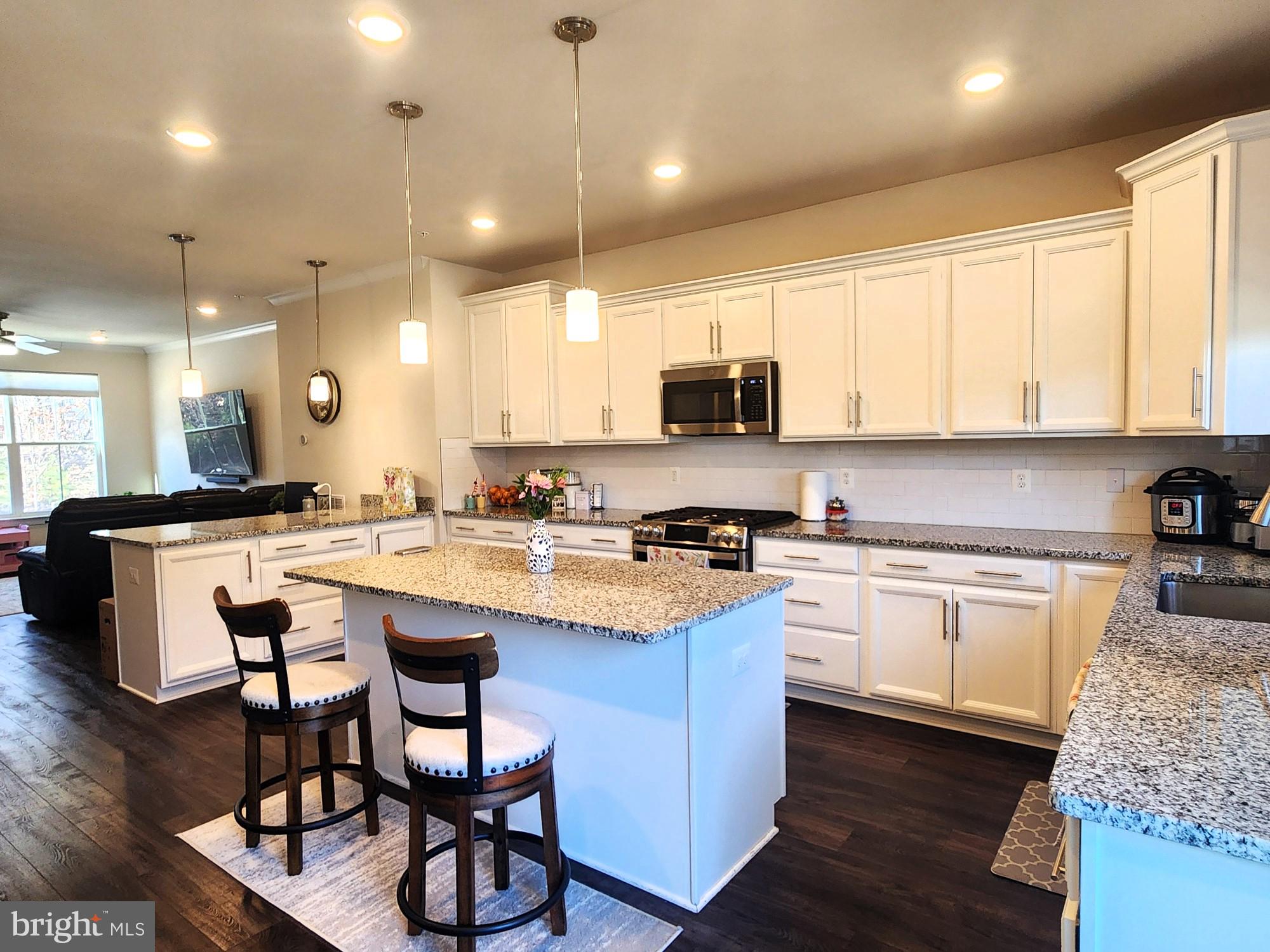 CLARKSBURG SQUARE - Residential Lease