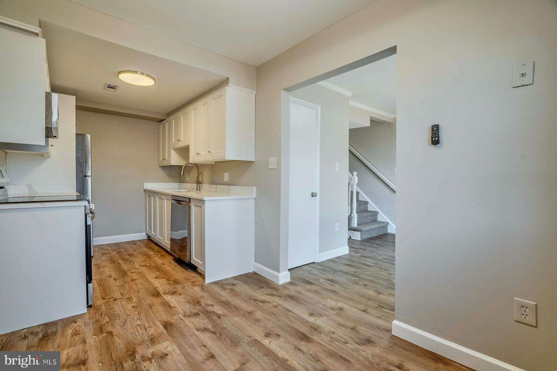 WILLIAMSTOWN - Residential