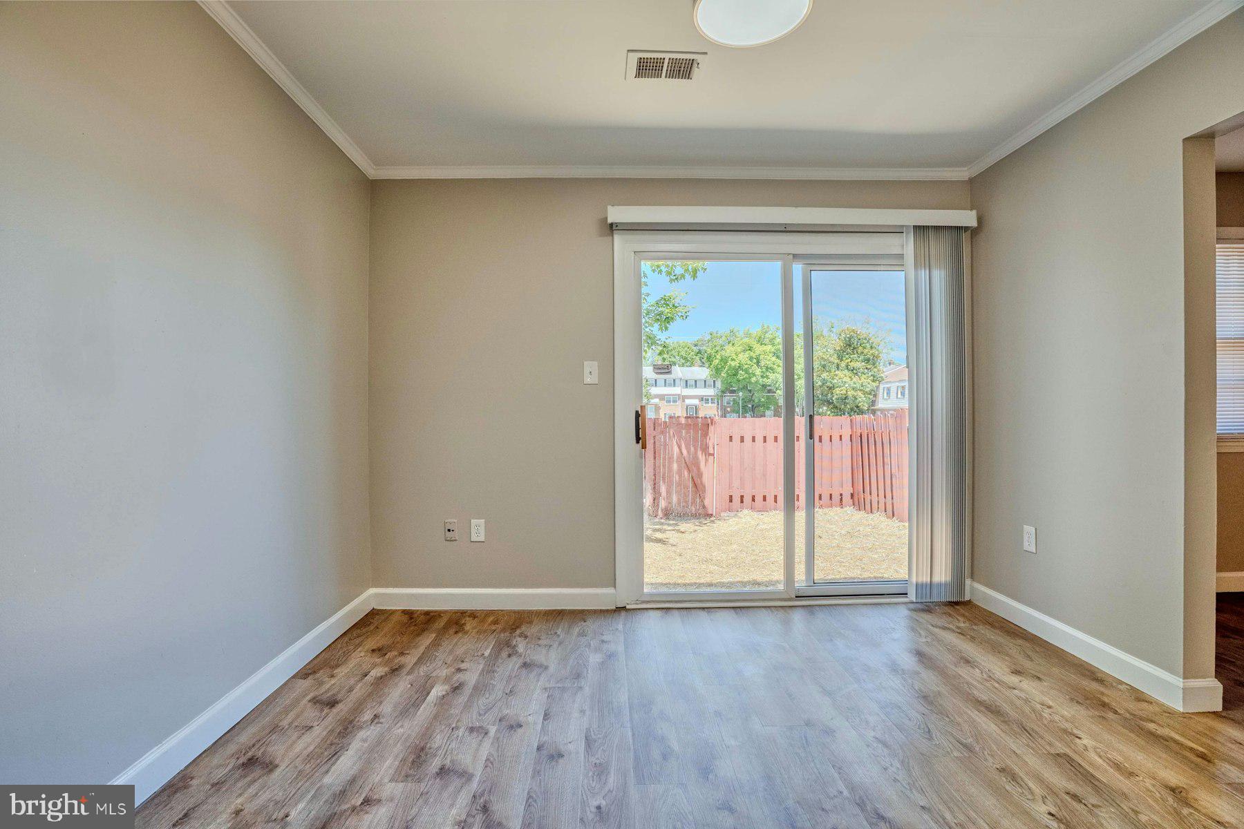 WILLIAMSTOWN - Residential