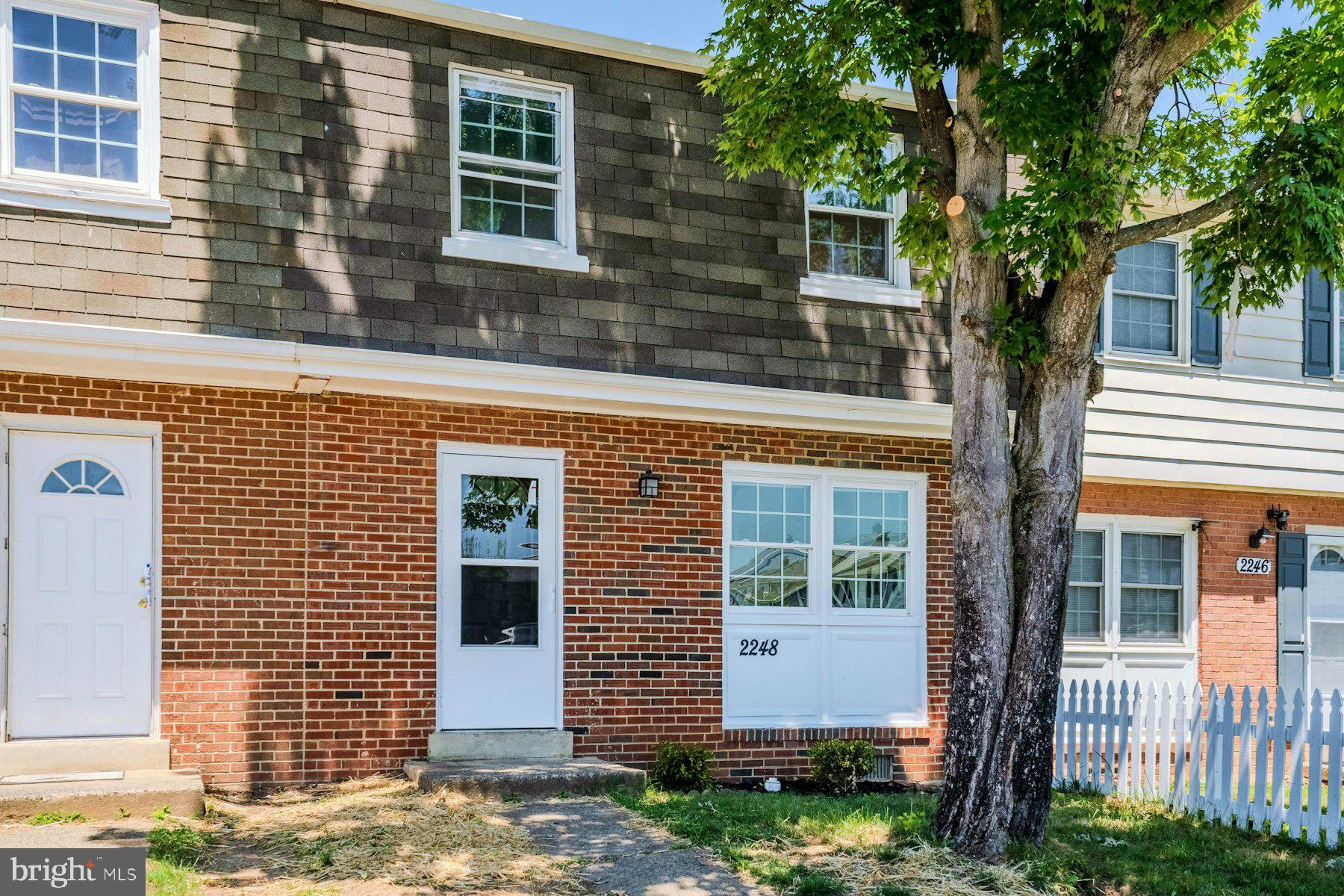 WILLIAMSTOWN - Residential