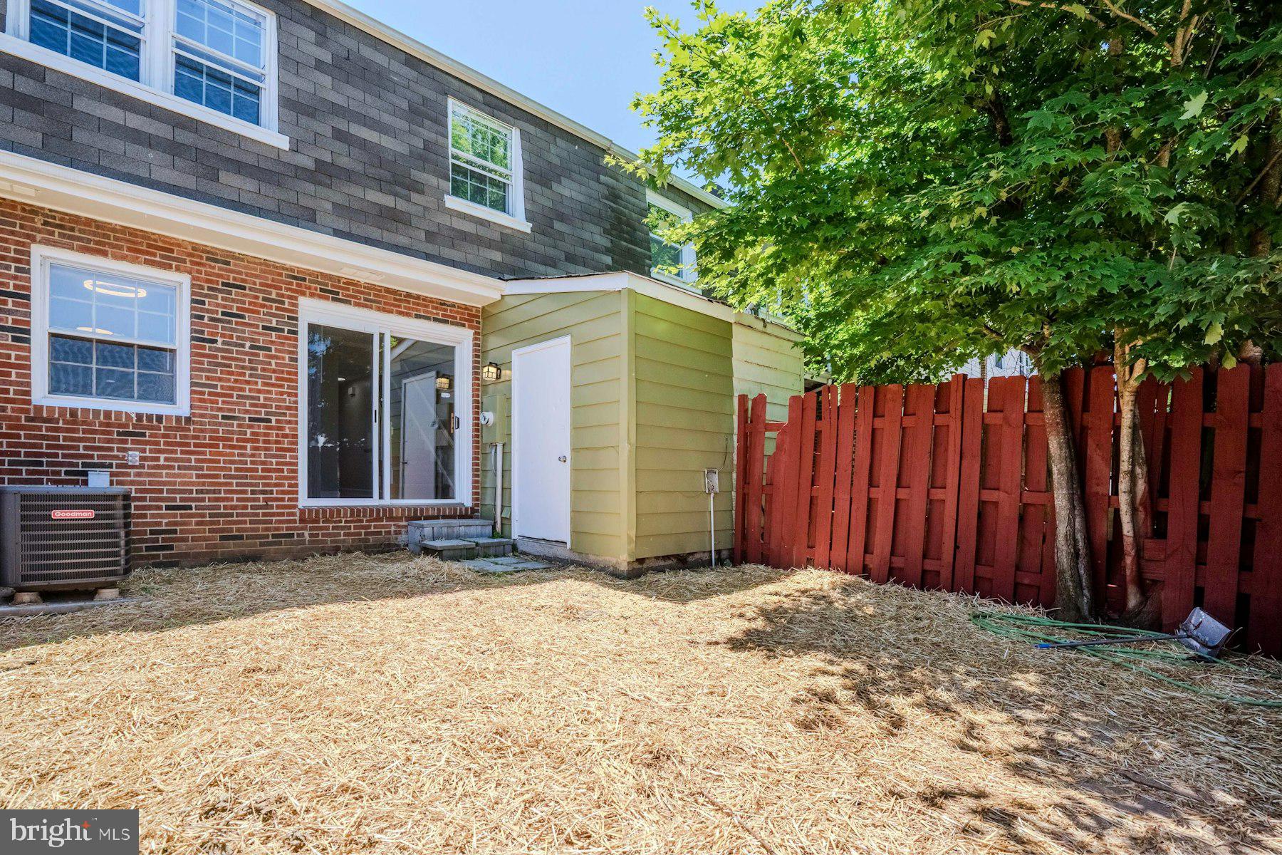WILLIAMSTOWN - Residential