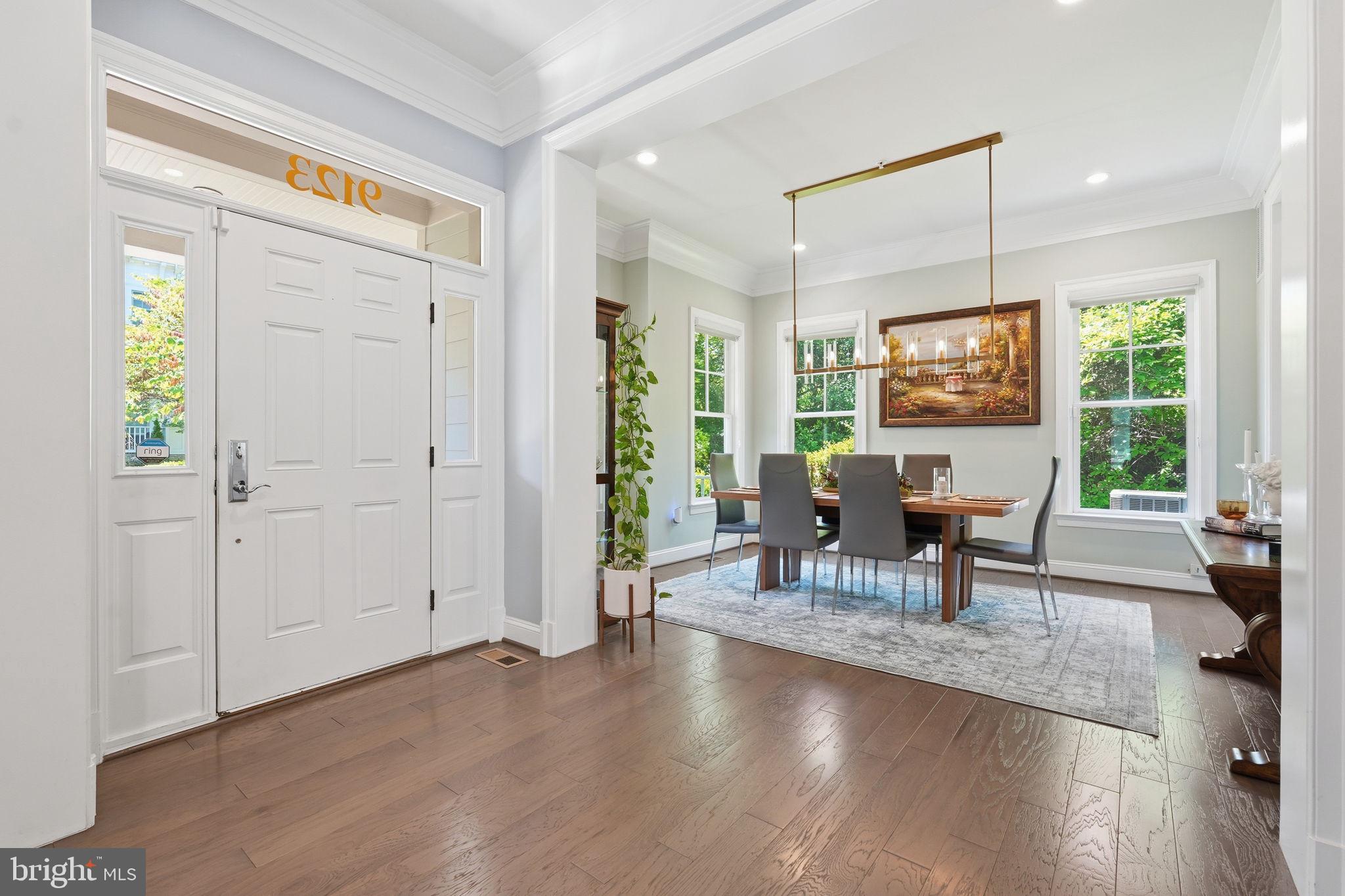 BETHESDA MEWS - Residential