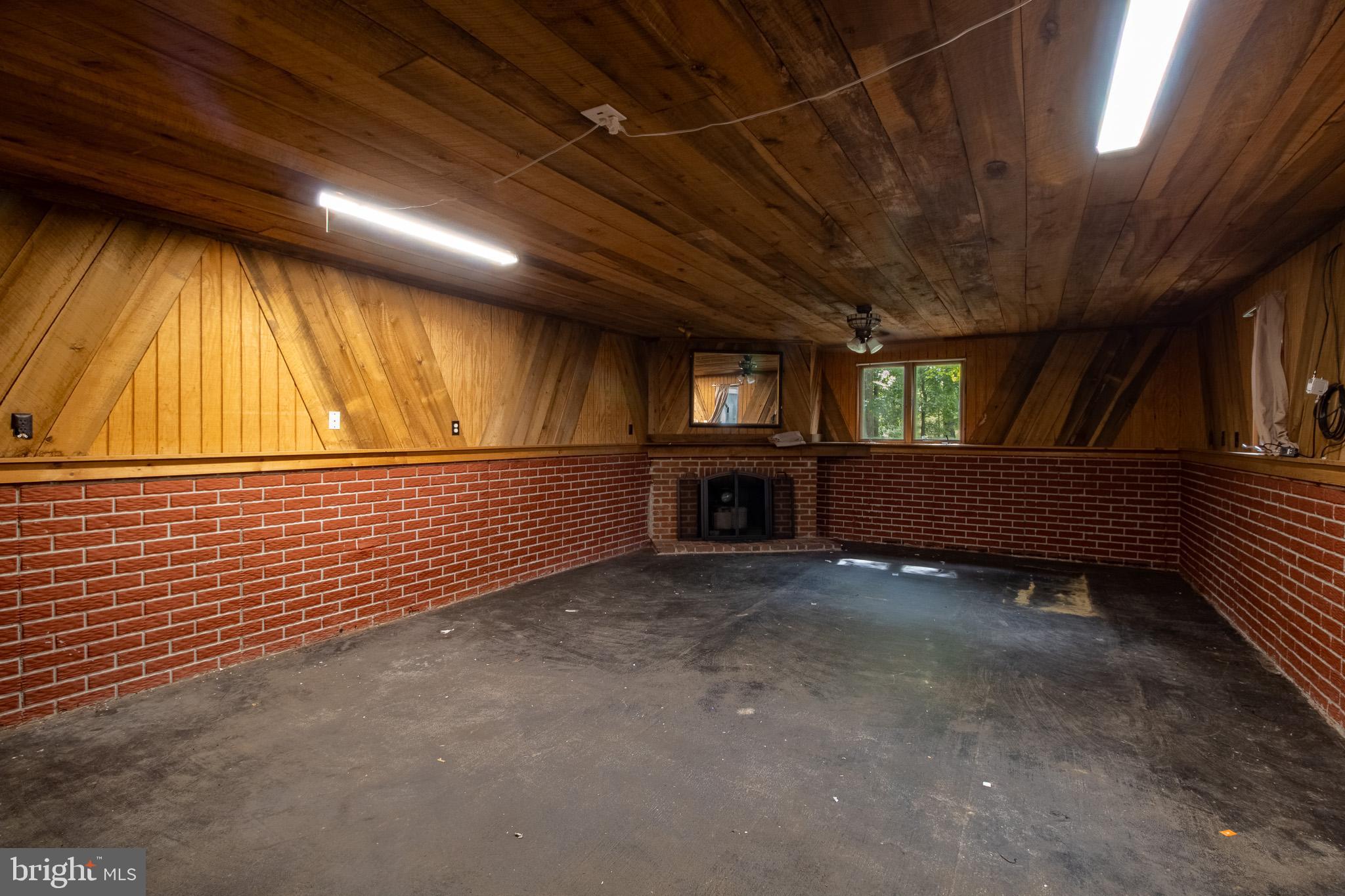 HARPERS FERRY CAMPSITES - Residential