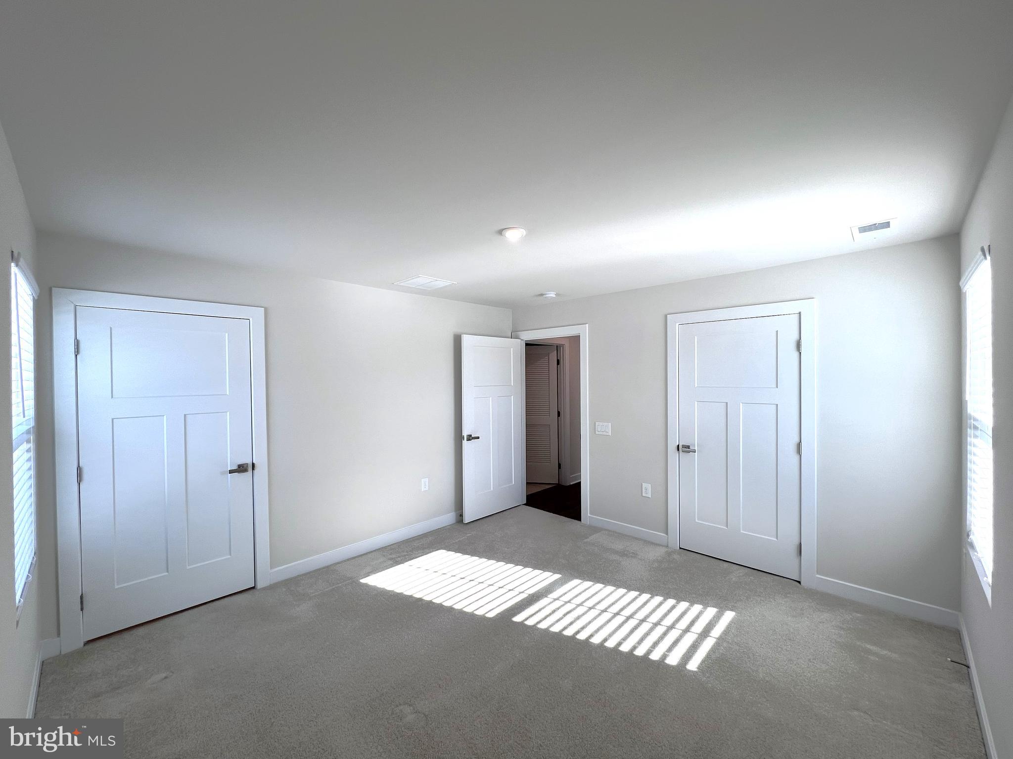 MILFORD PONDS - Residential