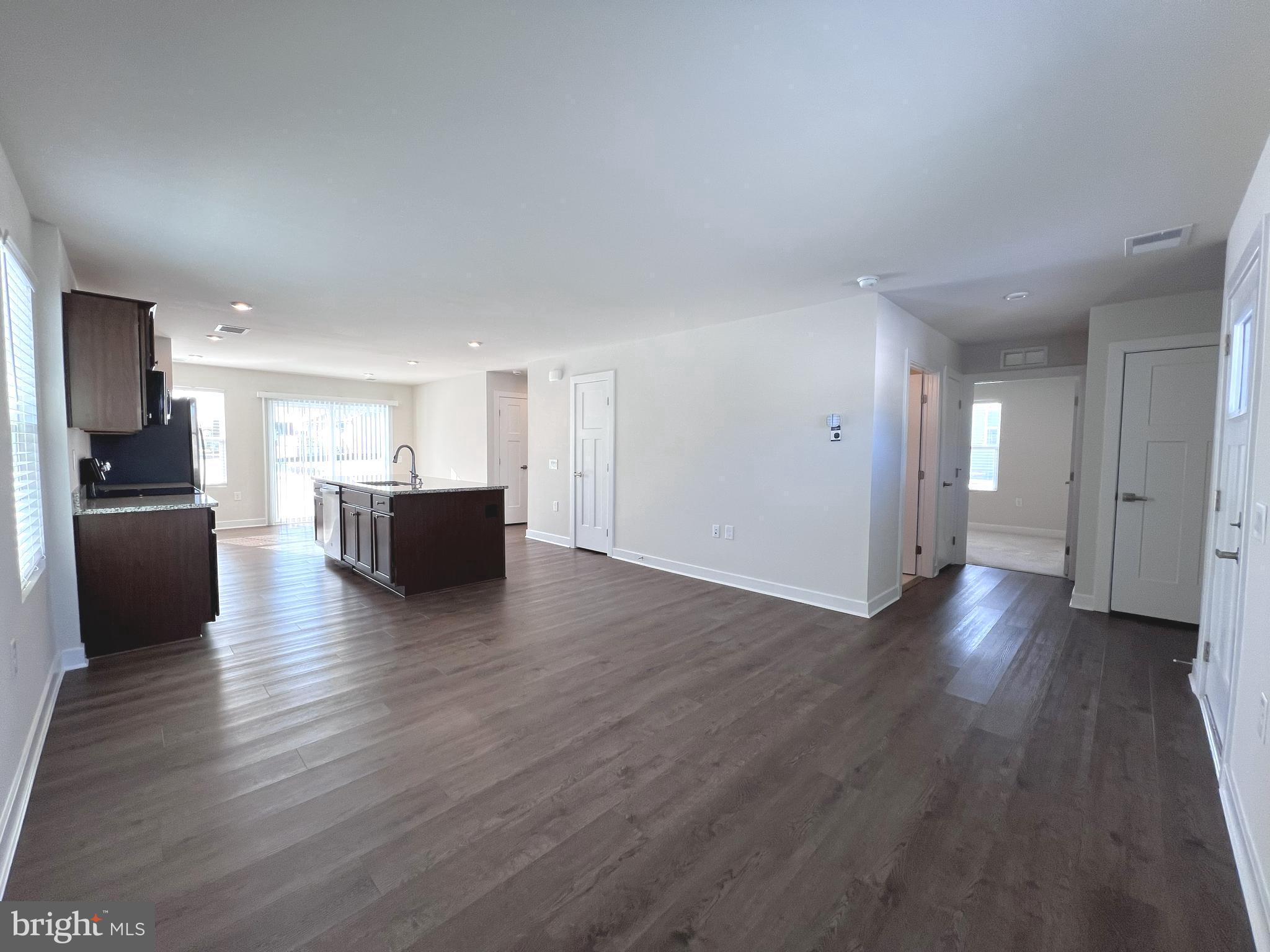 MILFORD PONDS - Residential