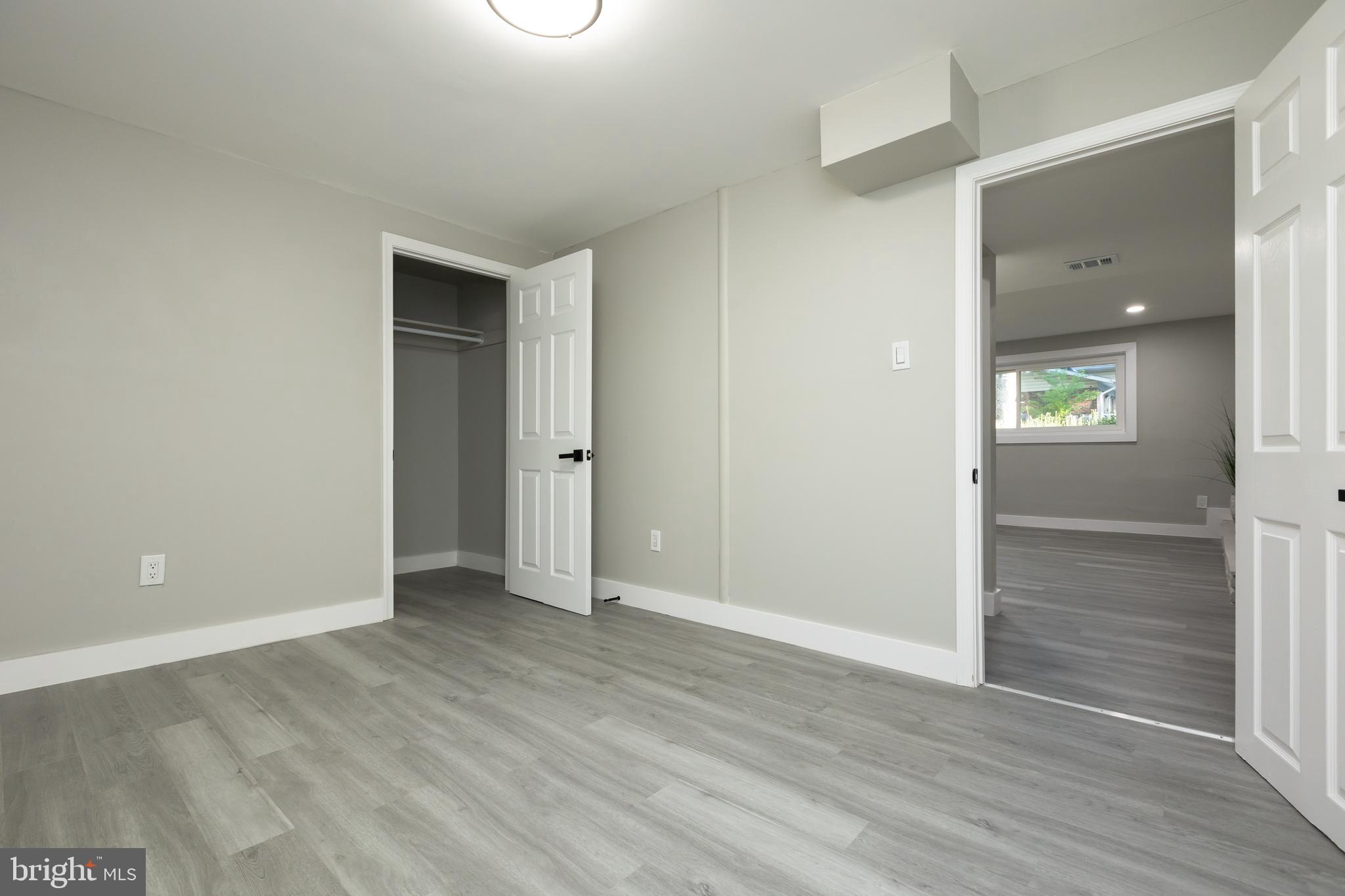 WALBROOKE MANOR - Residential