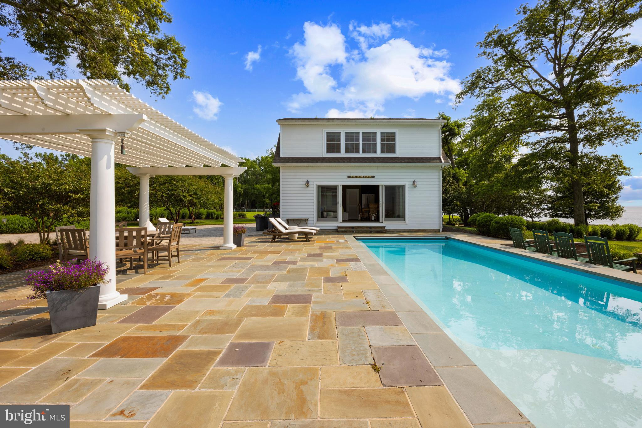 SHORES OF BLOODY POINT - Residential