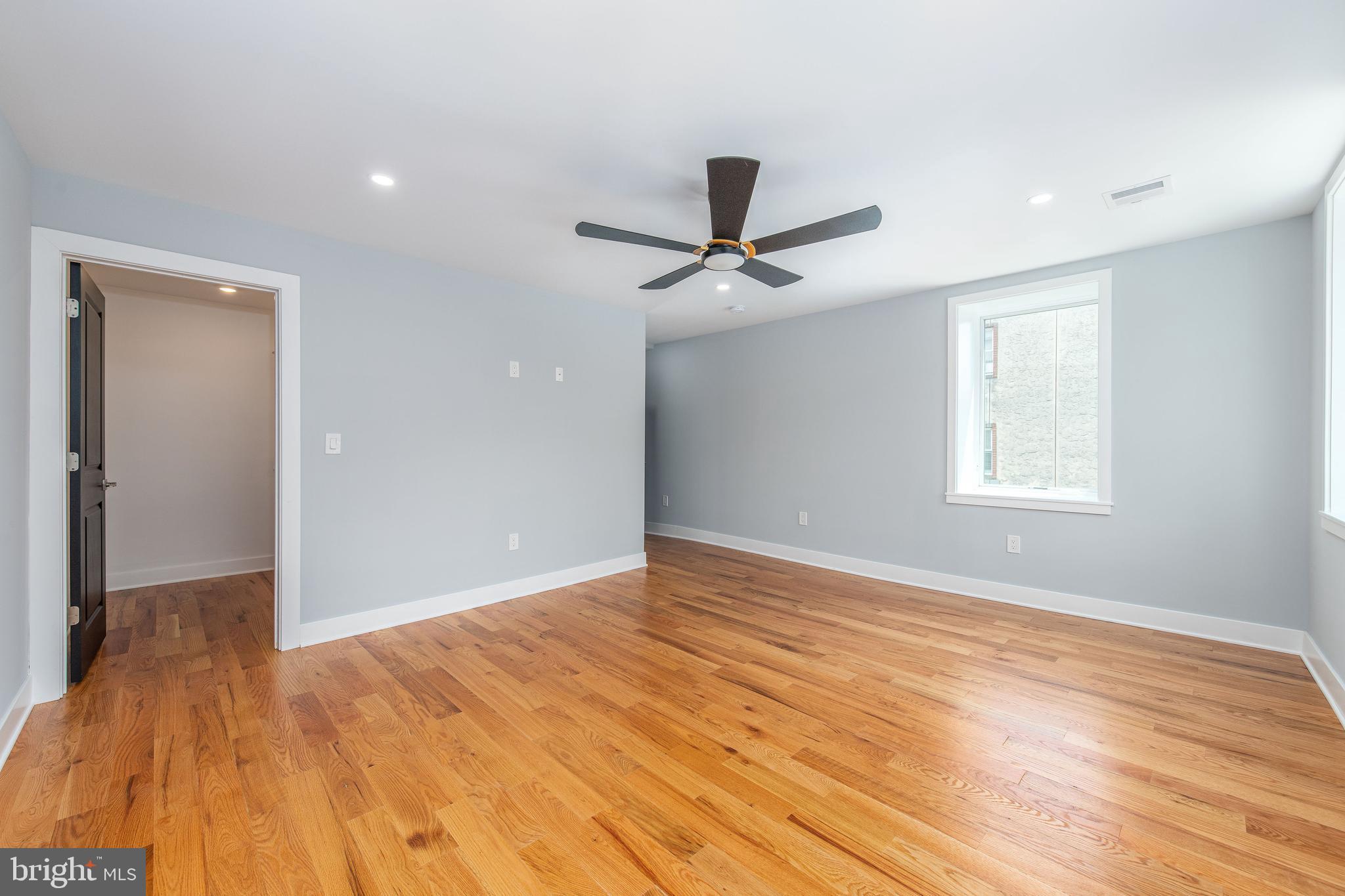 PASSYUNK SQUARE - Residential