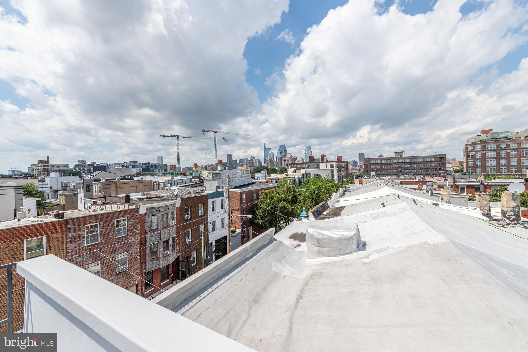PASSYUNK SQUARE - Residential