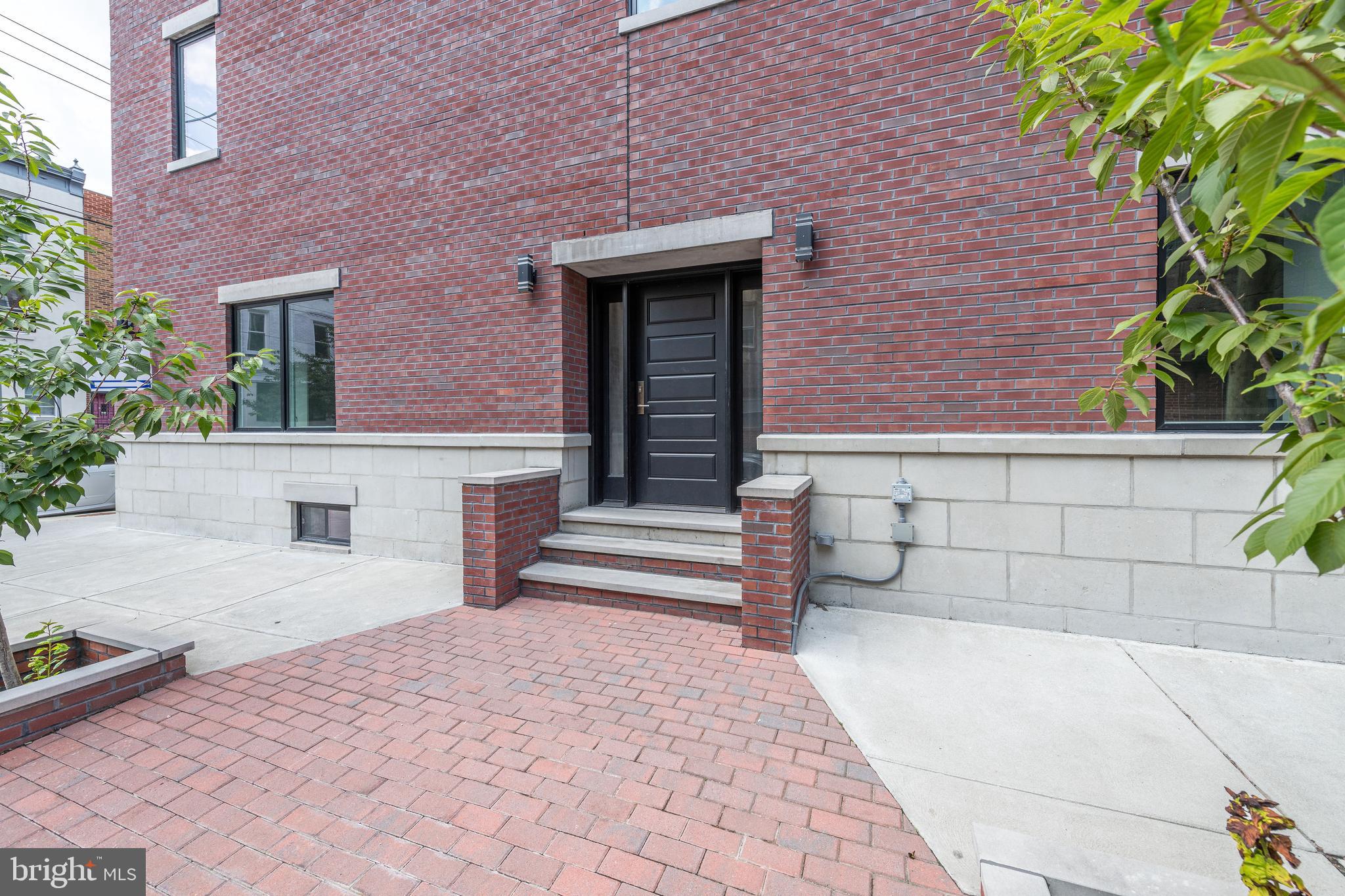 PASSYUNK SQUARE - Residential