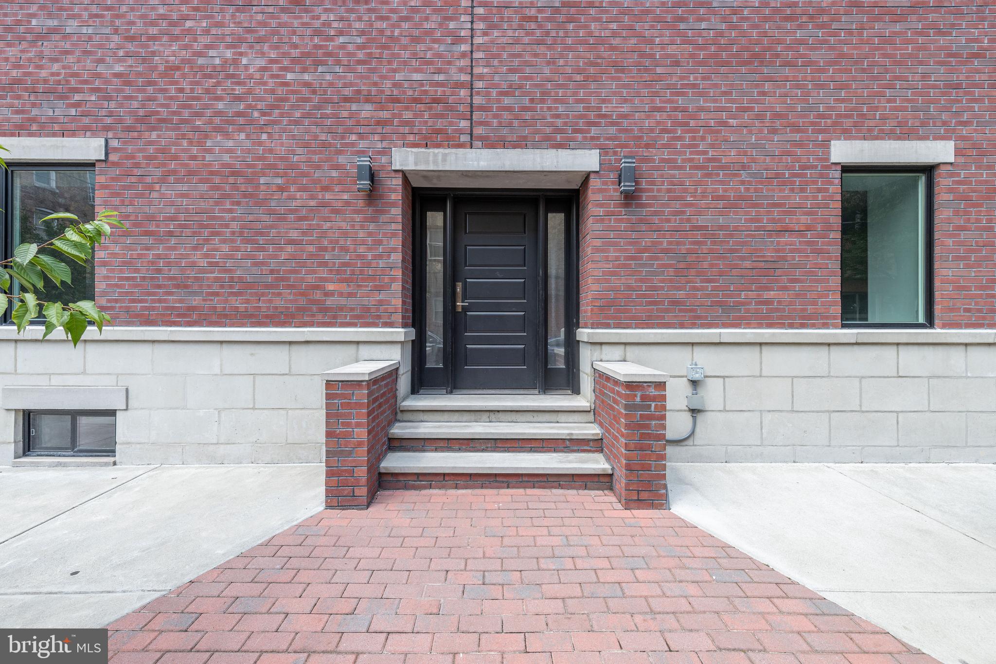 PASSYUNK SQUARE - Residential