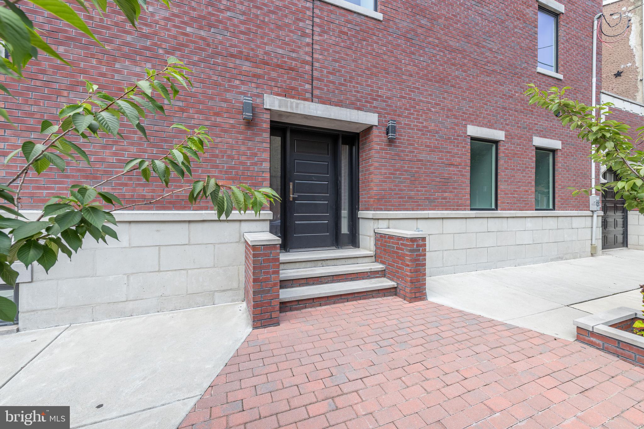 PASSYUNK SQUARE - Residential