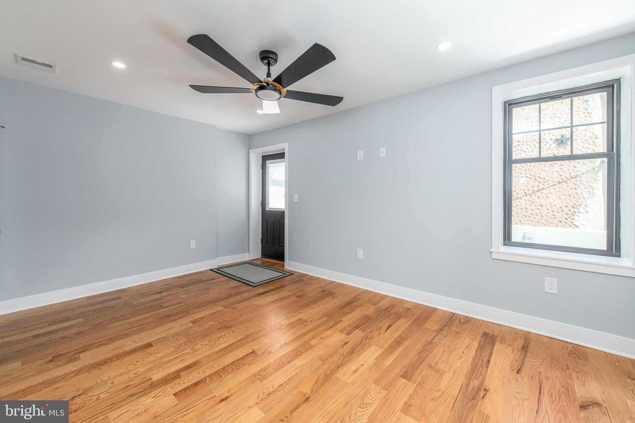 PASSYUNK SQUARE - Residential
