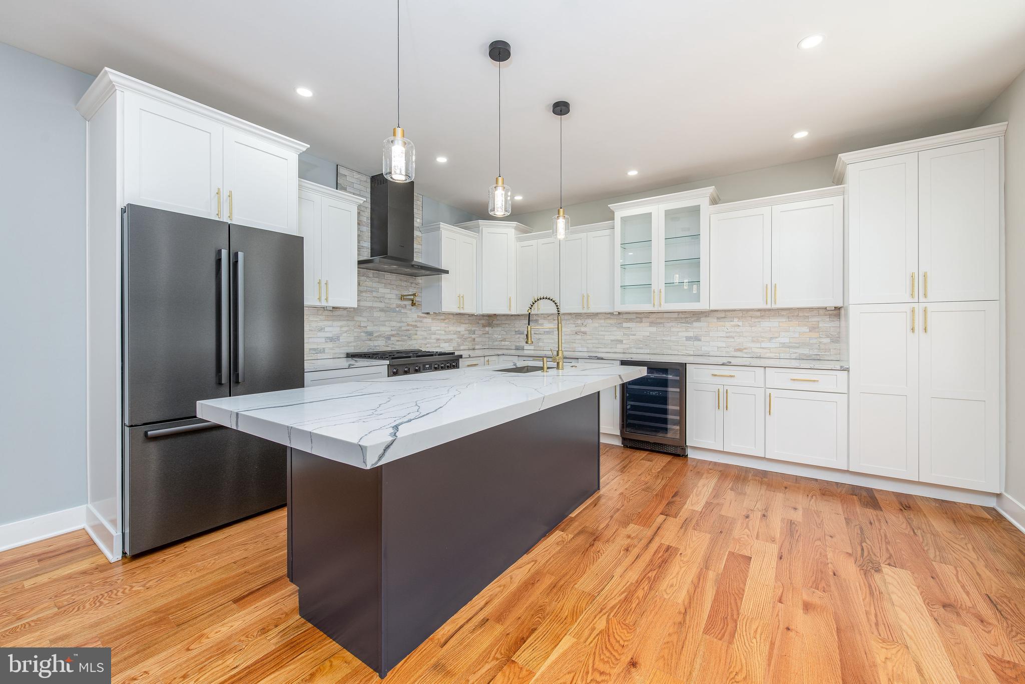 PASSYUNK SQUARE - Residential