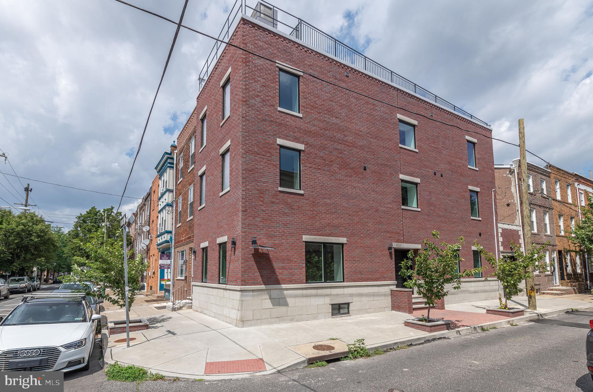 PASSYUNK SQUARE - Residential