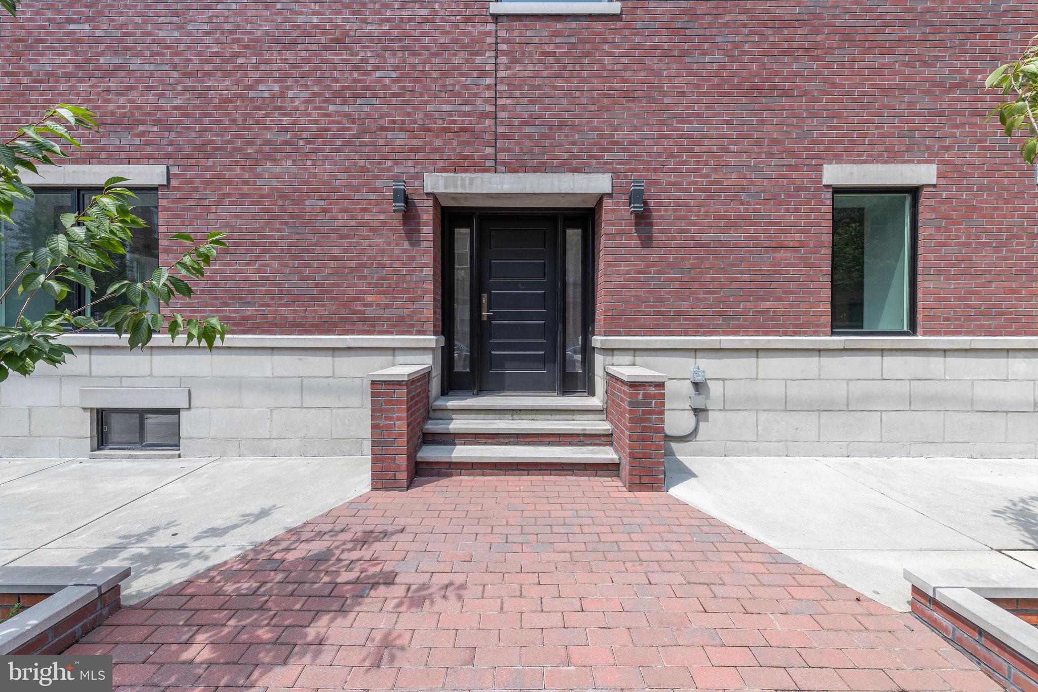 PASSYUNK SQUARE - Residential