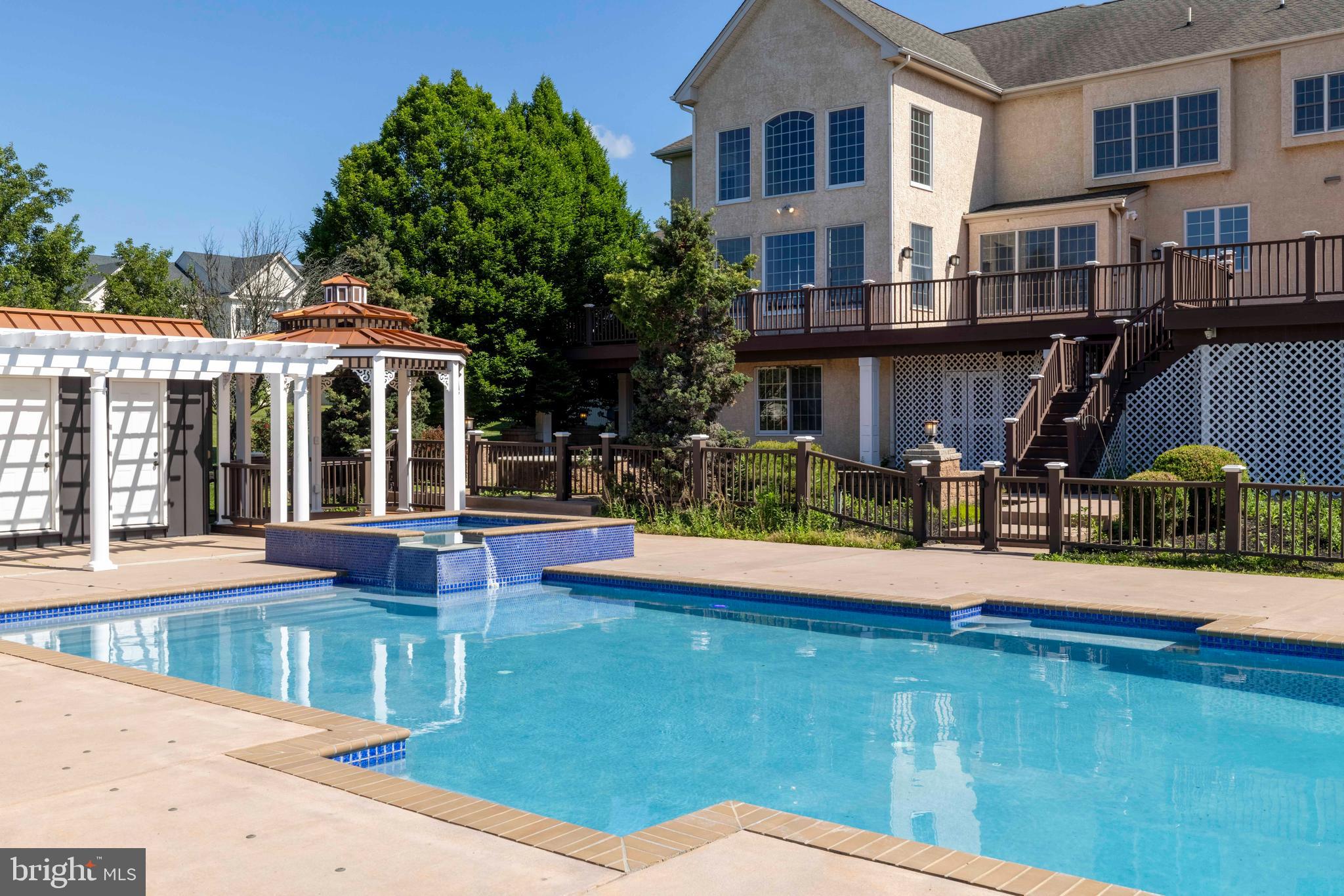 HIGH GATE - Residential