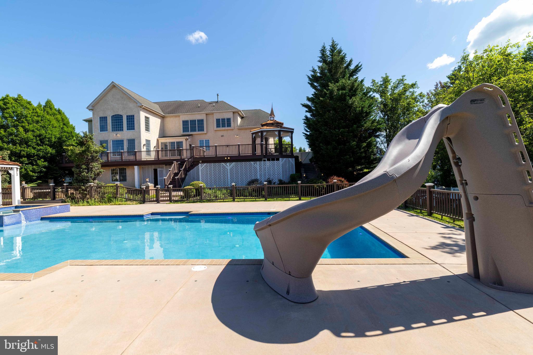 HIGH GATE - Residential