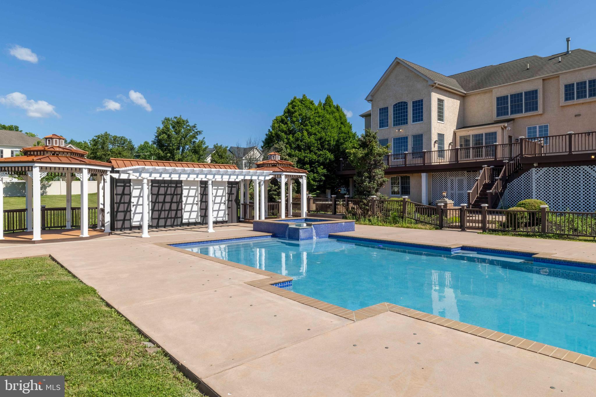HIGH GATE - Residential