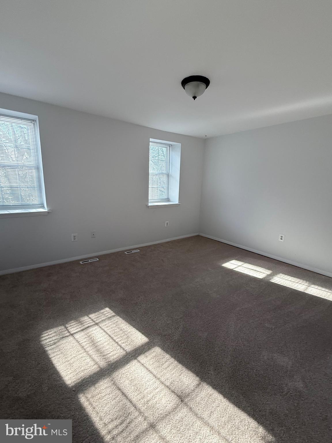 ELIZABETHS LANDING - Residential