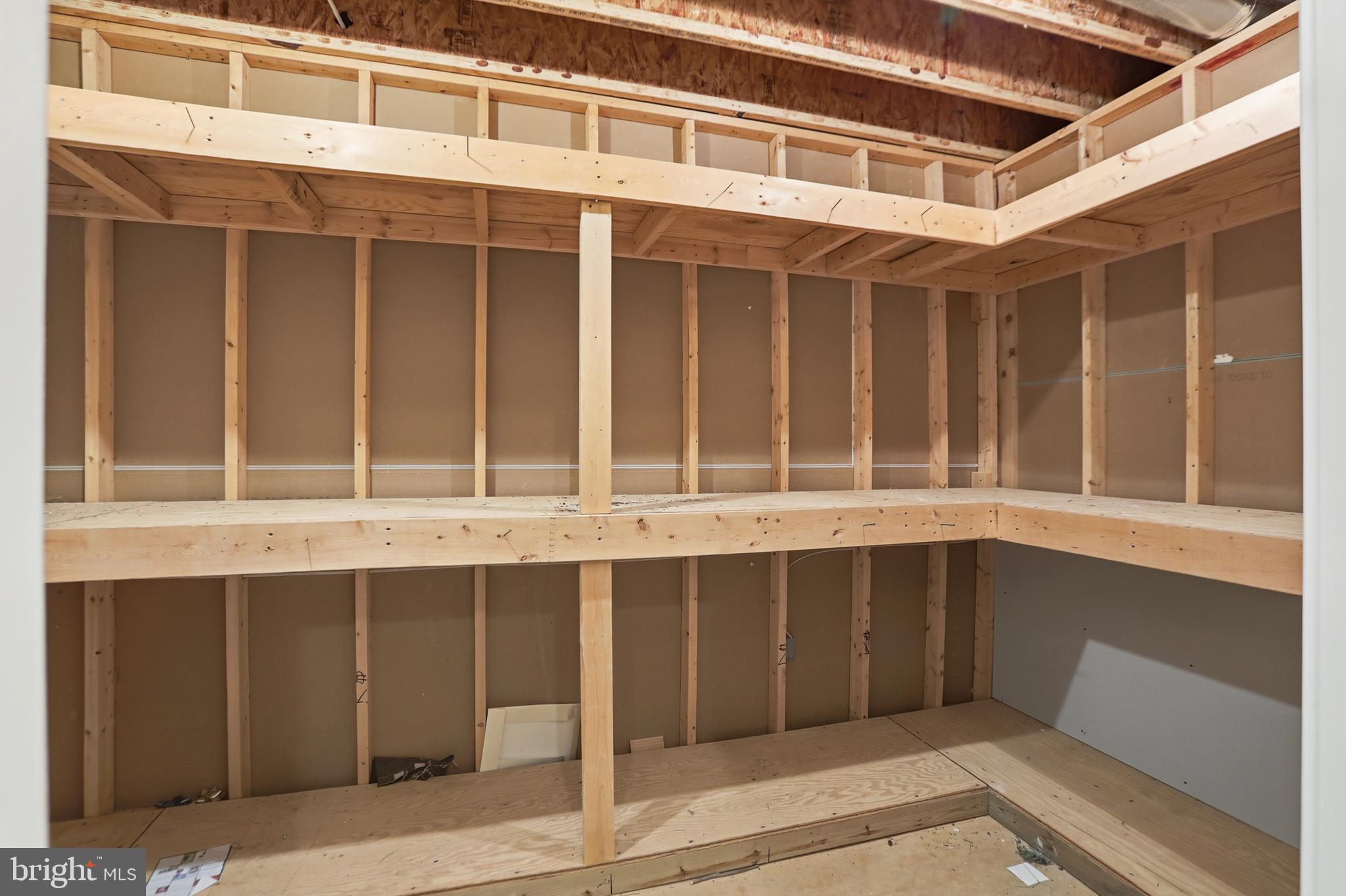 WAPLES CREST - Residential