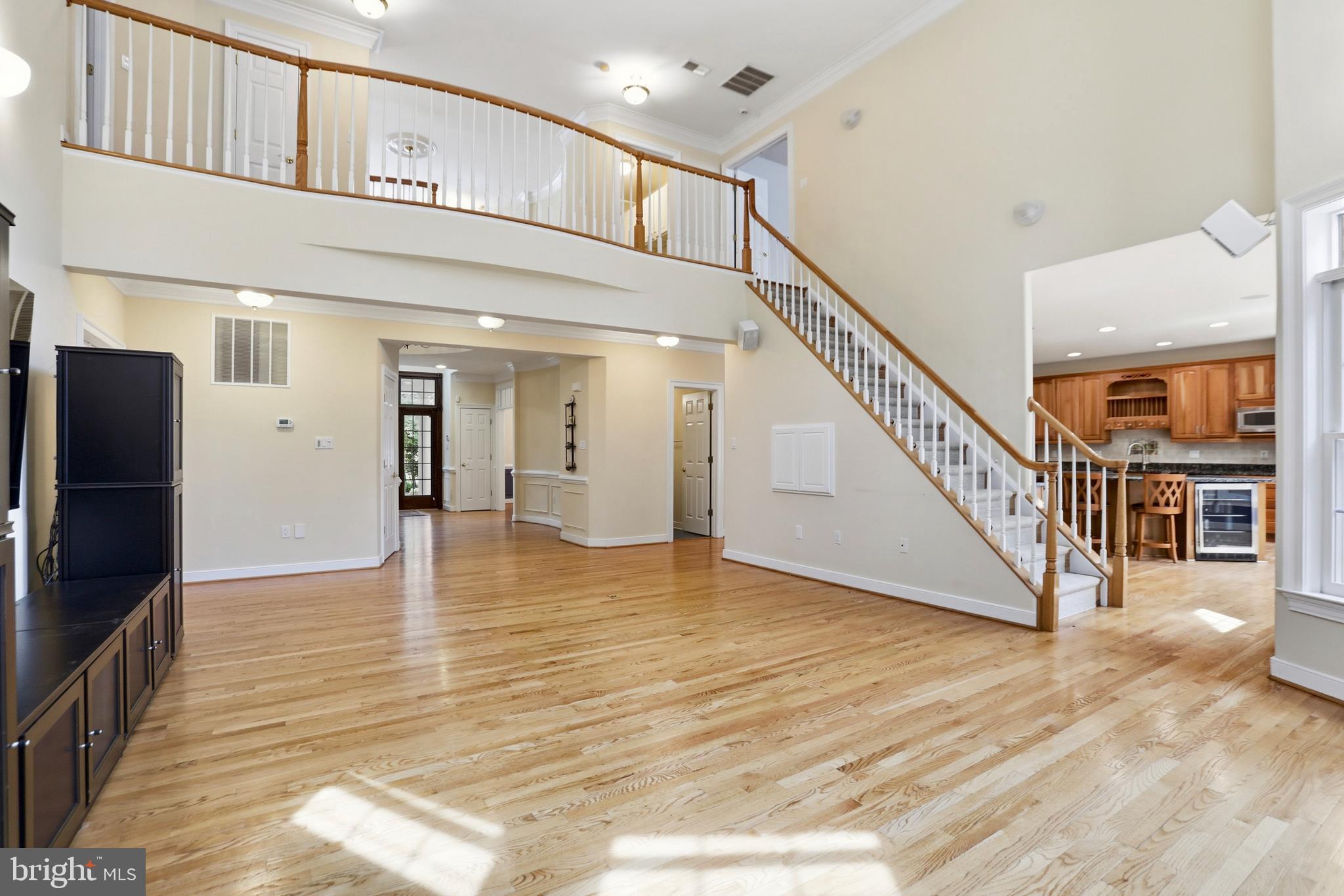 WAPLES CREST - Residential