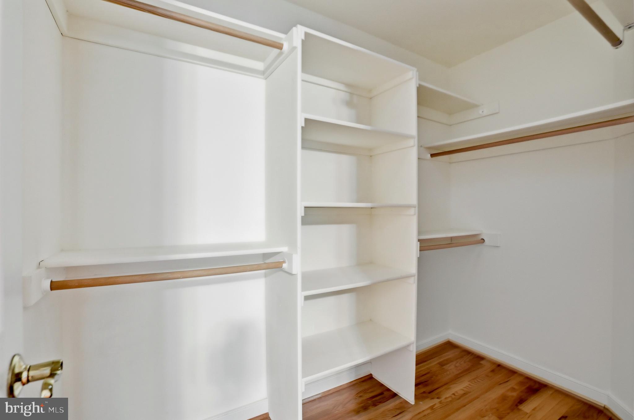 WAPLES CREST - Residential