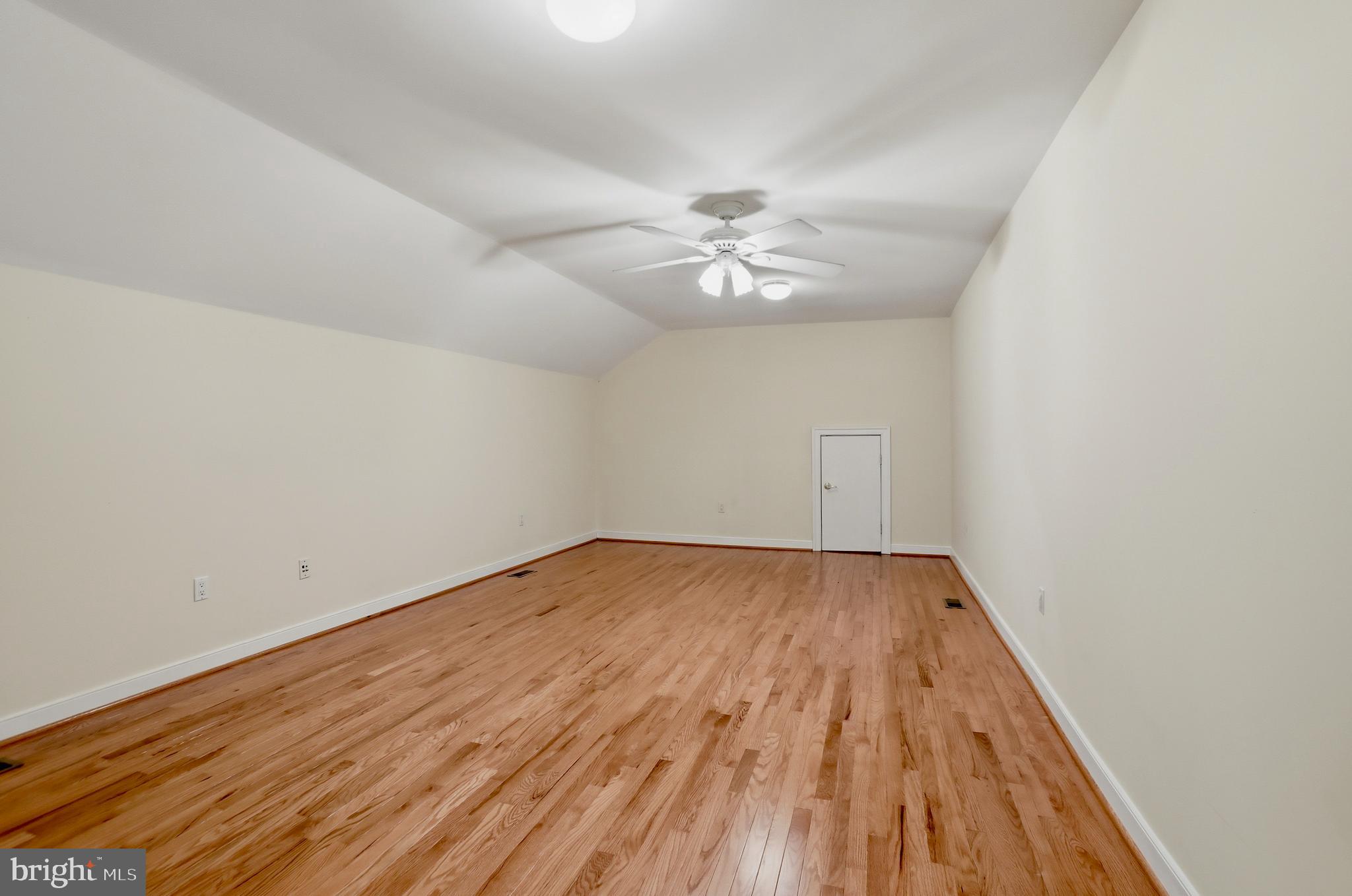 WAPLES CREST - Residential