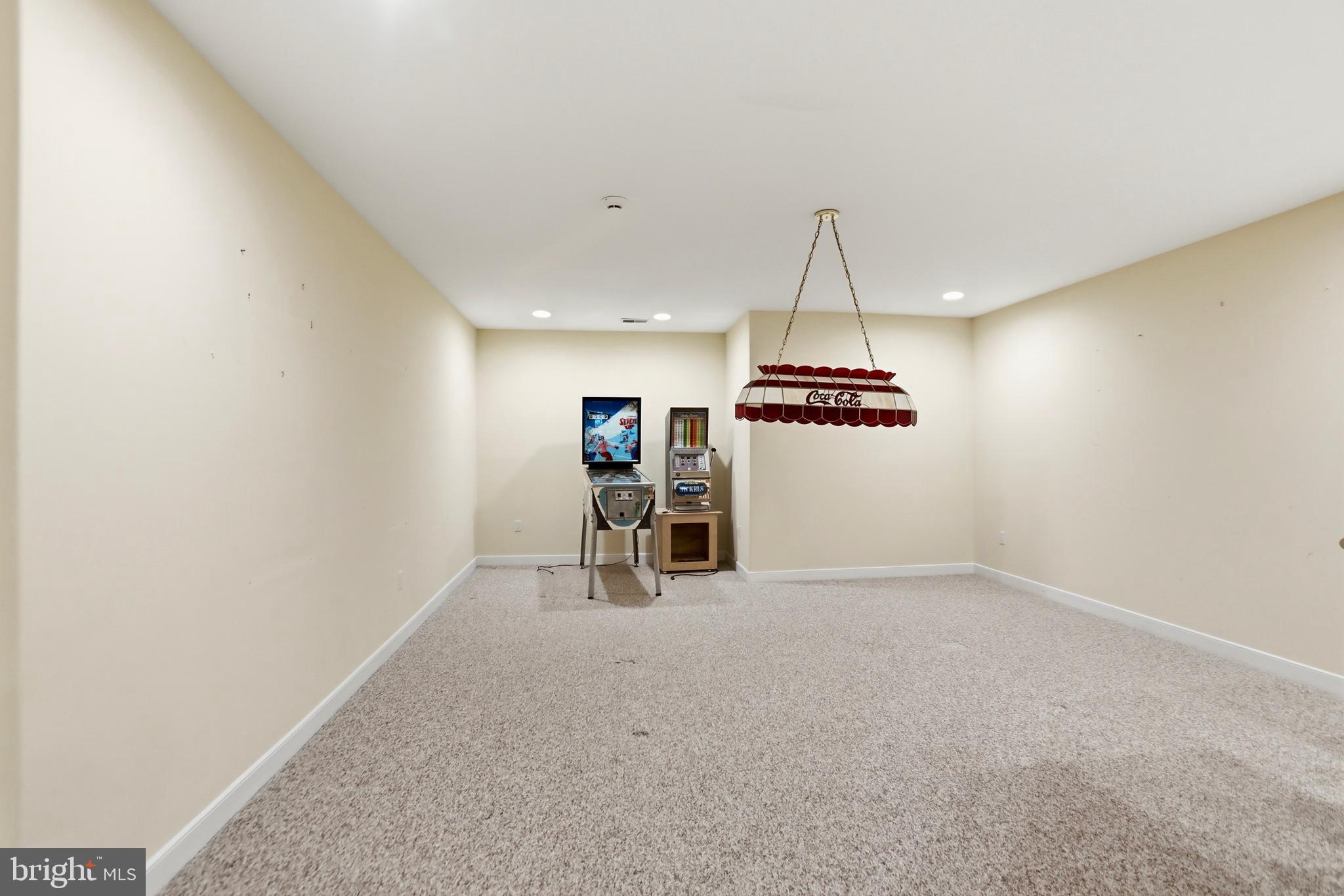 WAPLES CREST - Residential