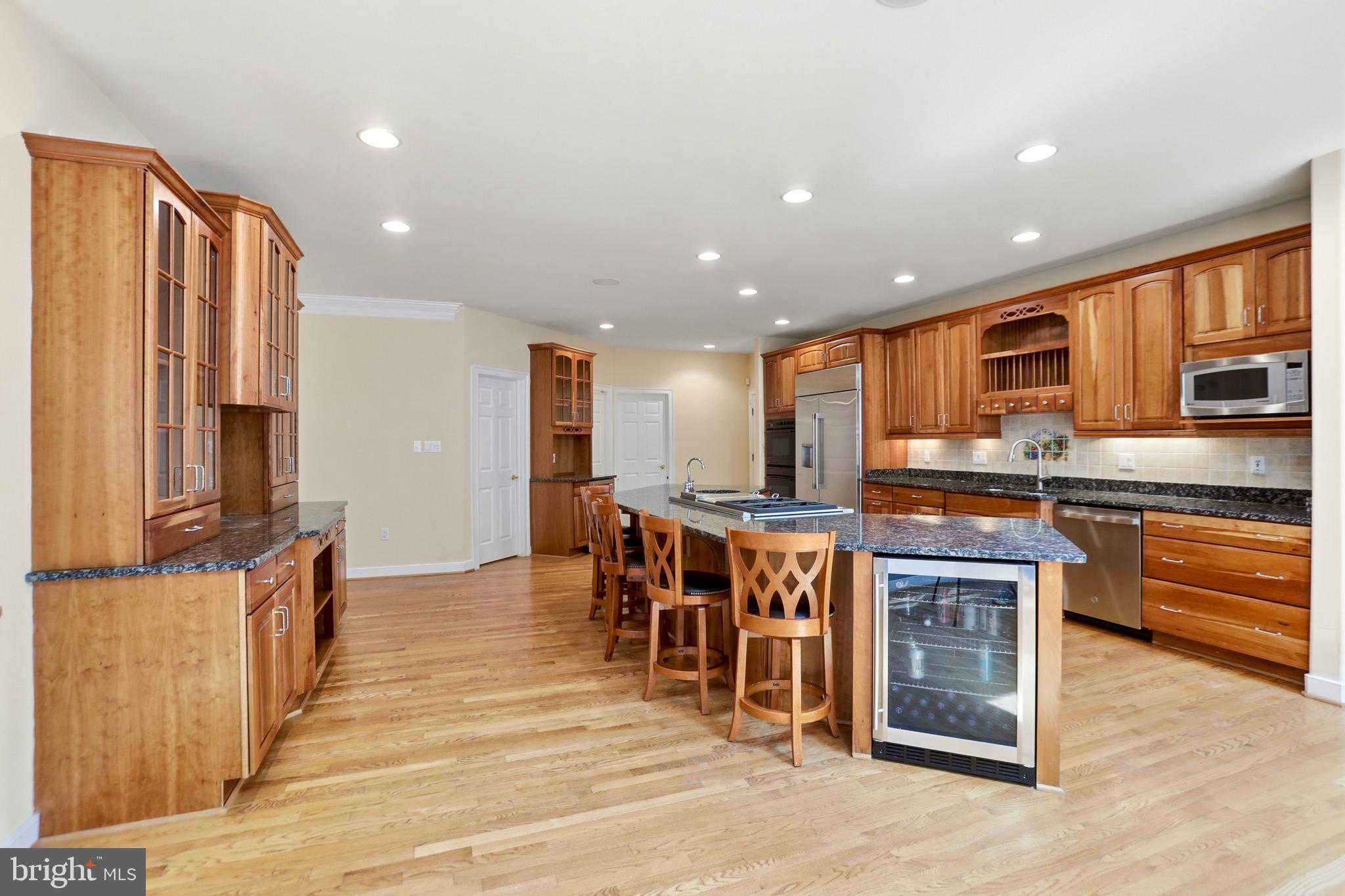 WAPLES CREST - Residential
