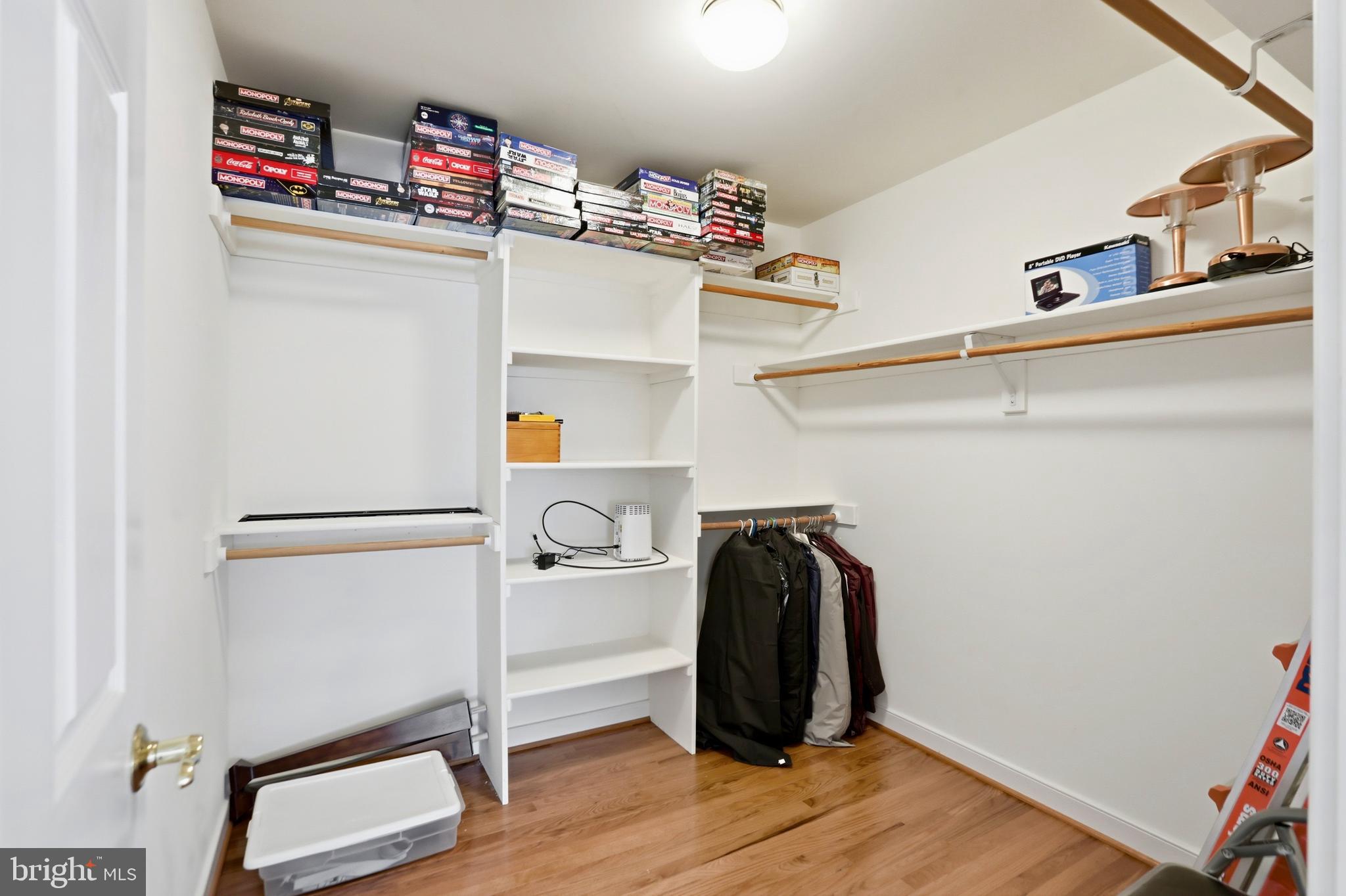 WAPLES CREST - Residential