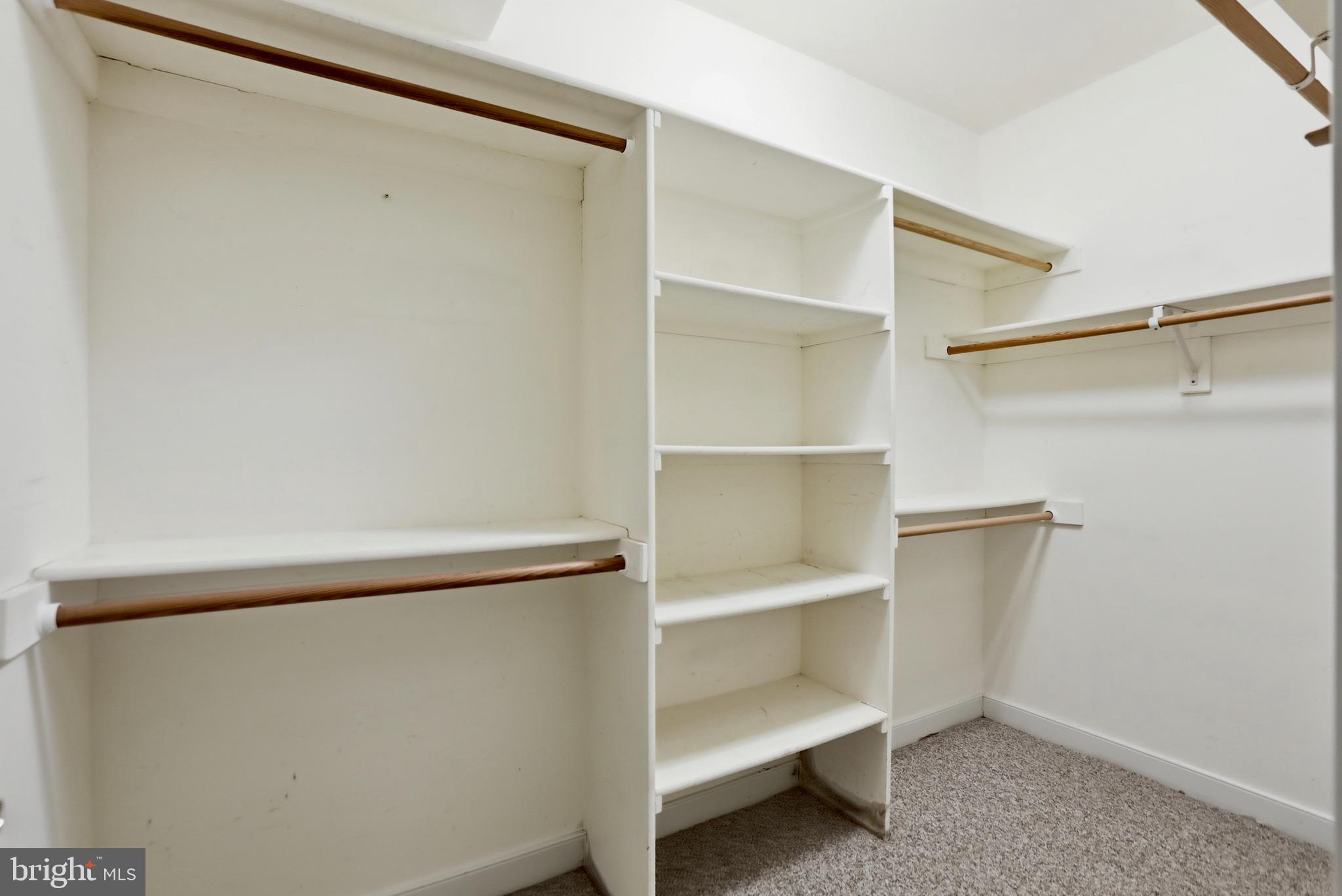 WAPLES CREST - Residential