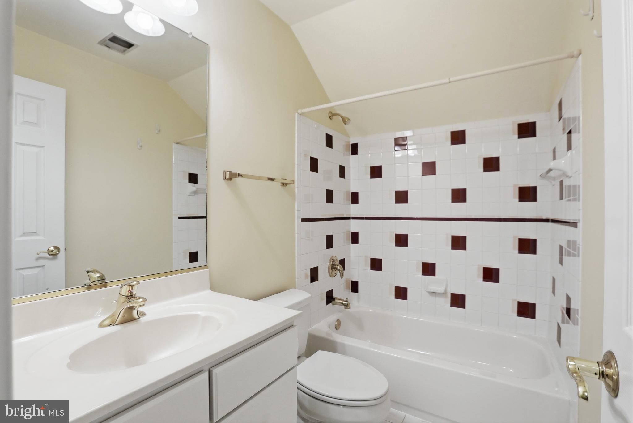 WAPLES CREST - Residential