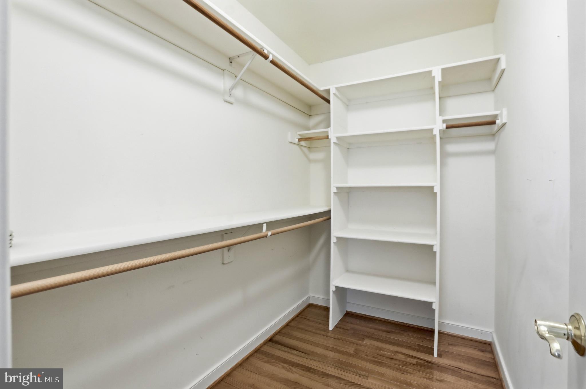WAPLES CREST - Residential