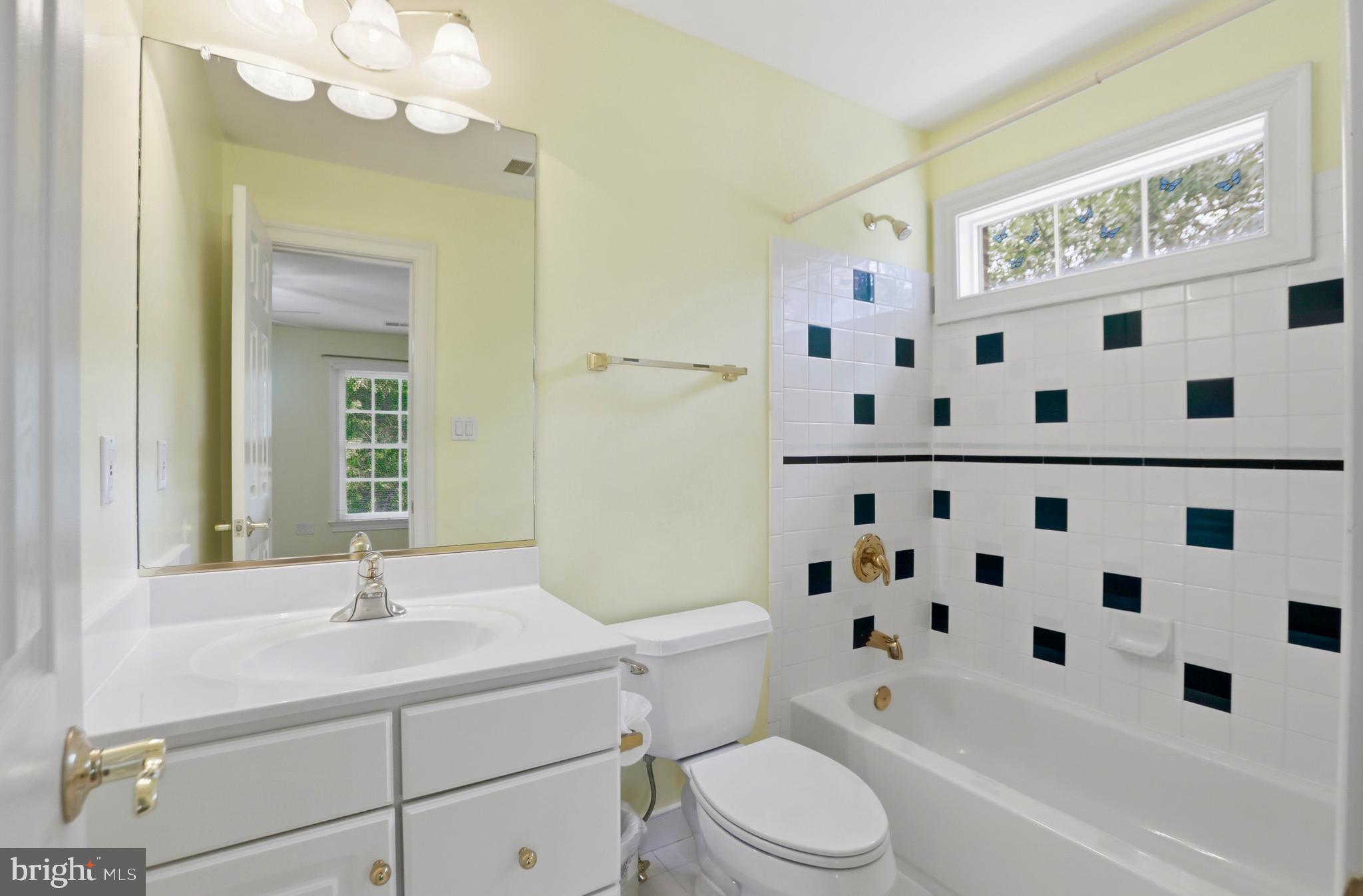 WAPLES CREST - Residential
