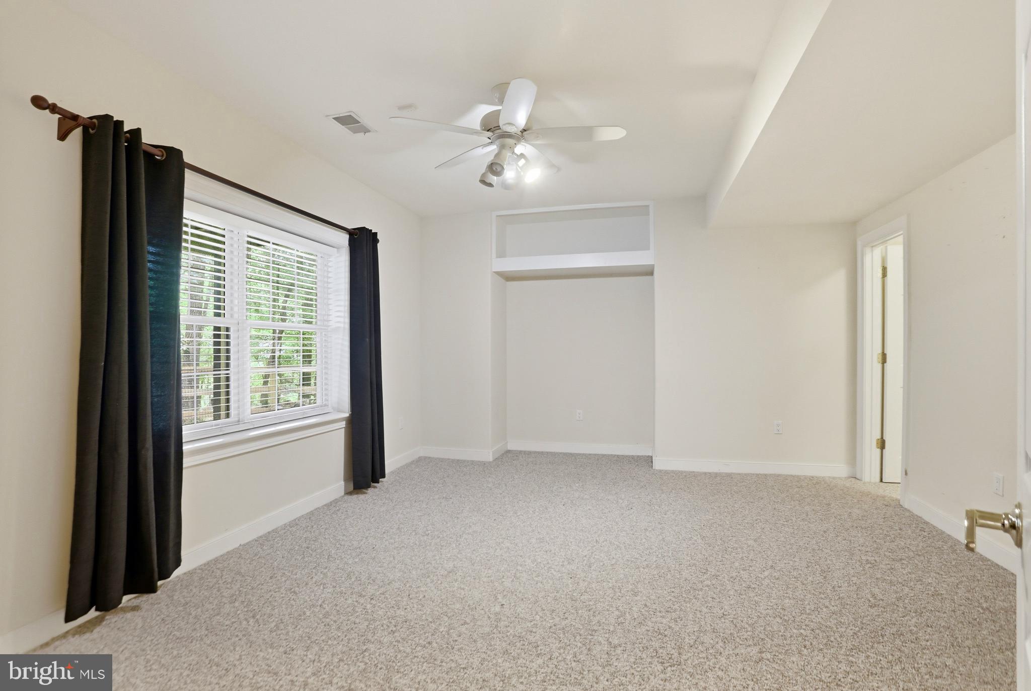 WAPLES CREST - Residential
