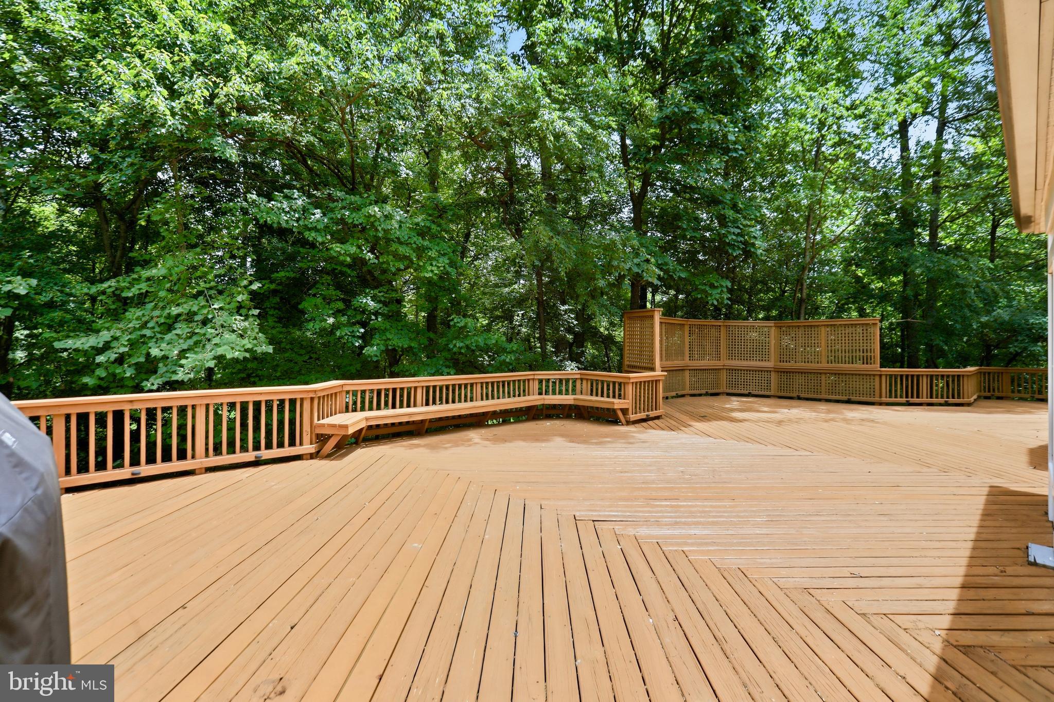 WAPLES CREST - Residential