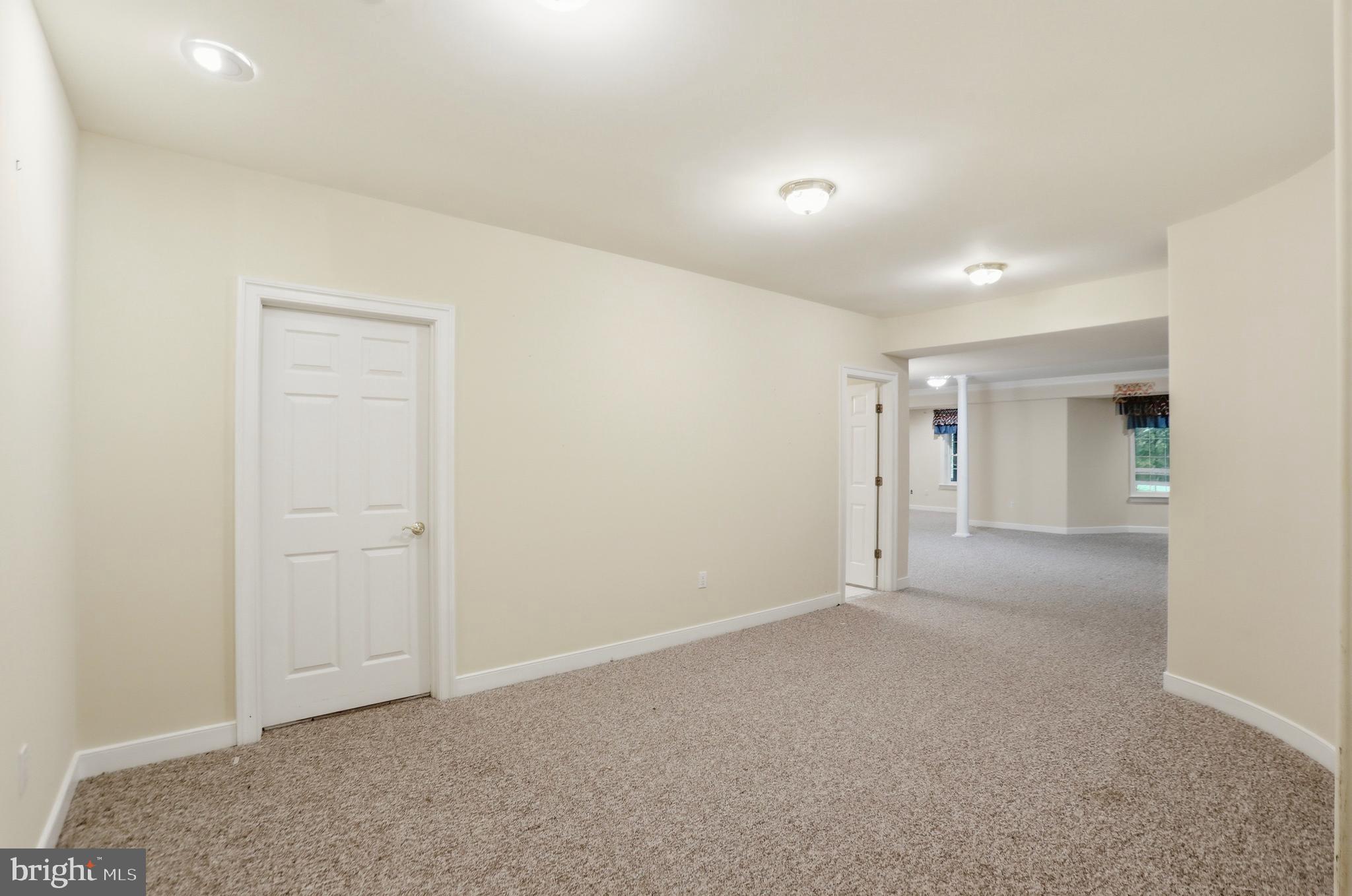WAPLES CREST - Residential