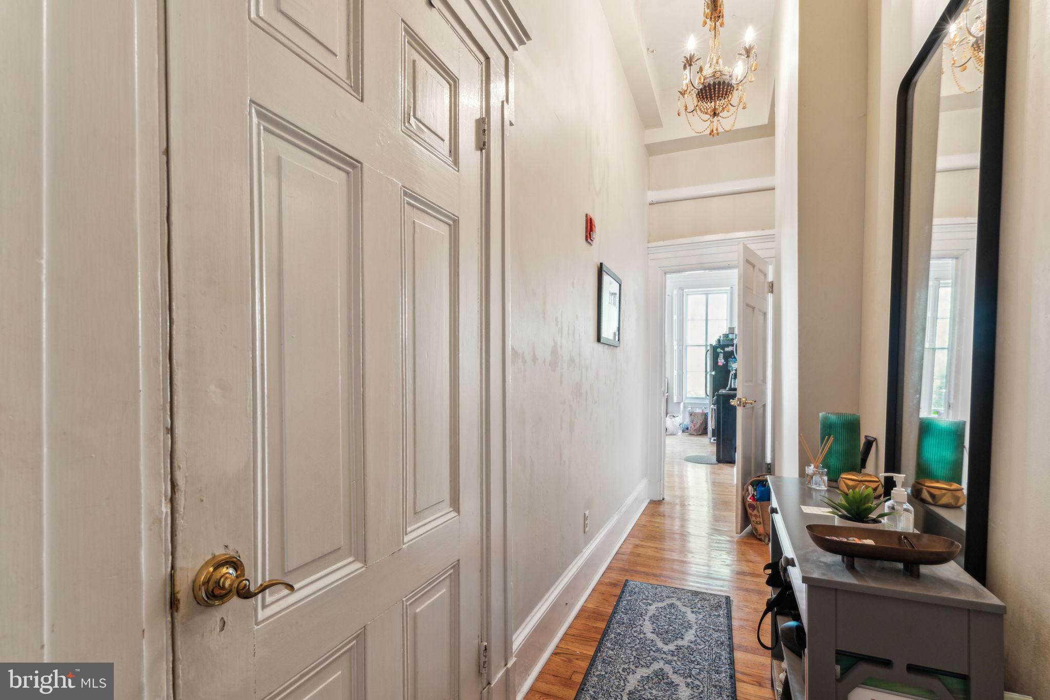 RITTENHOUSE SQUARE - Residential Income