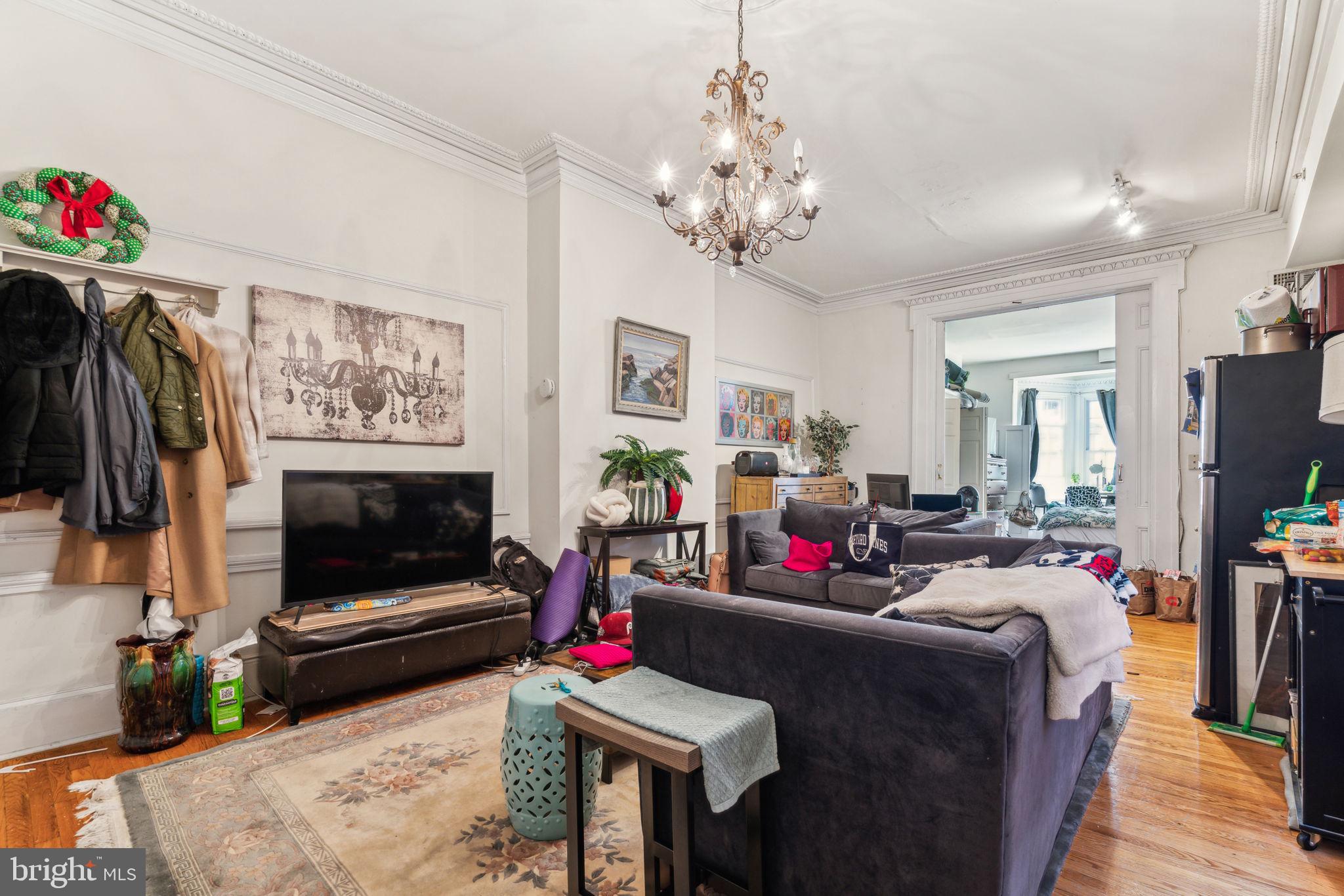 RITTENHOUSE SQUARE - Residential Income