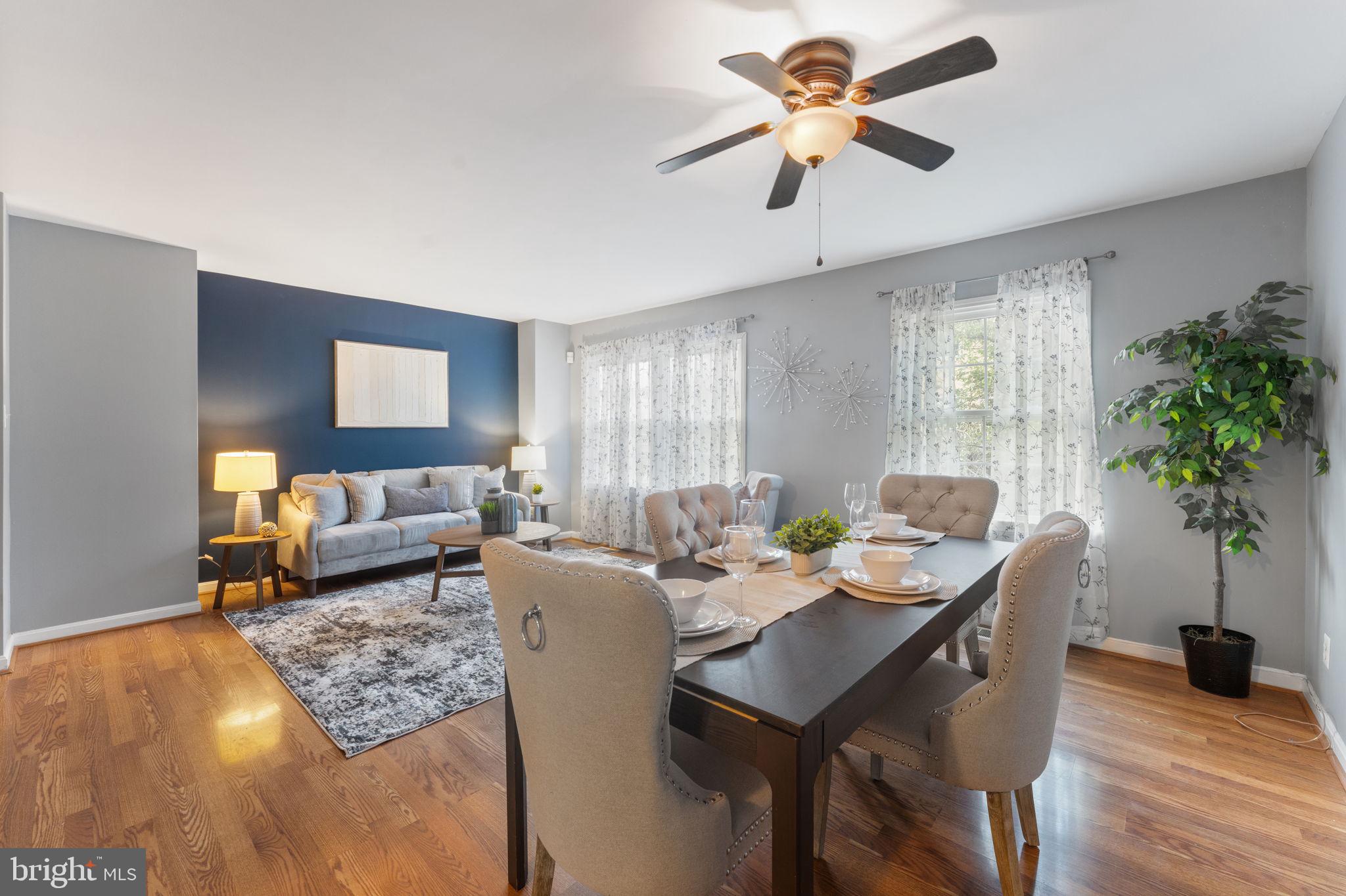 LONDON TOWNE - Residential