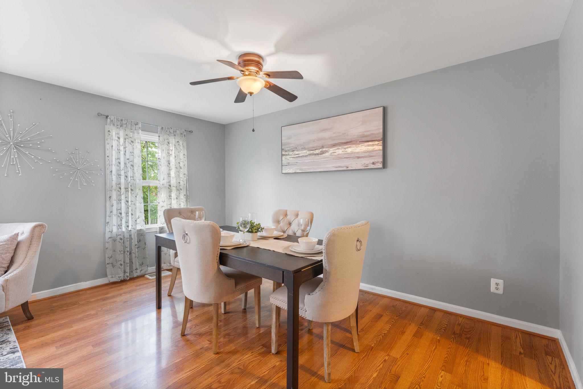 LONDON TOWNE - Residential