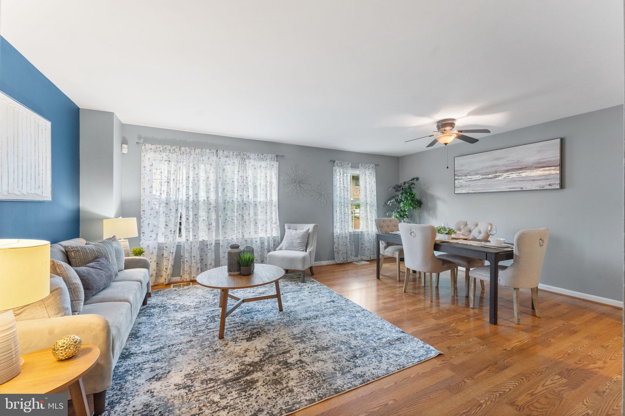 LONDON TOWNE - Residential