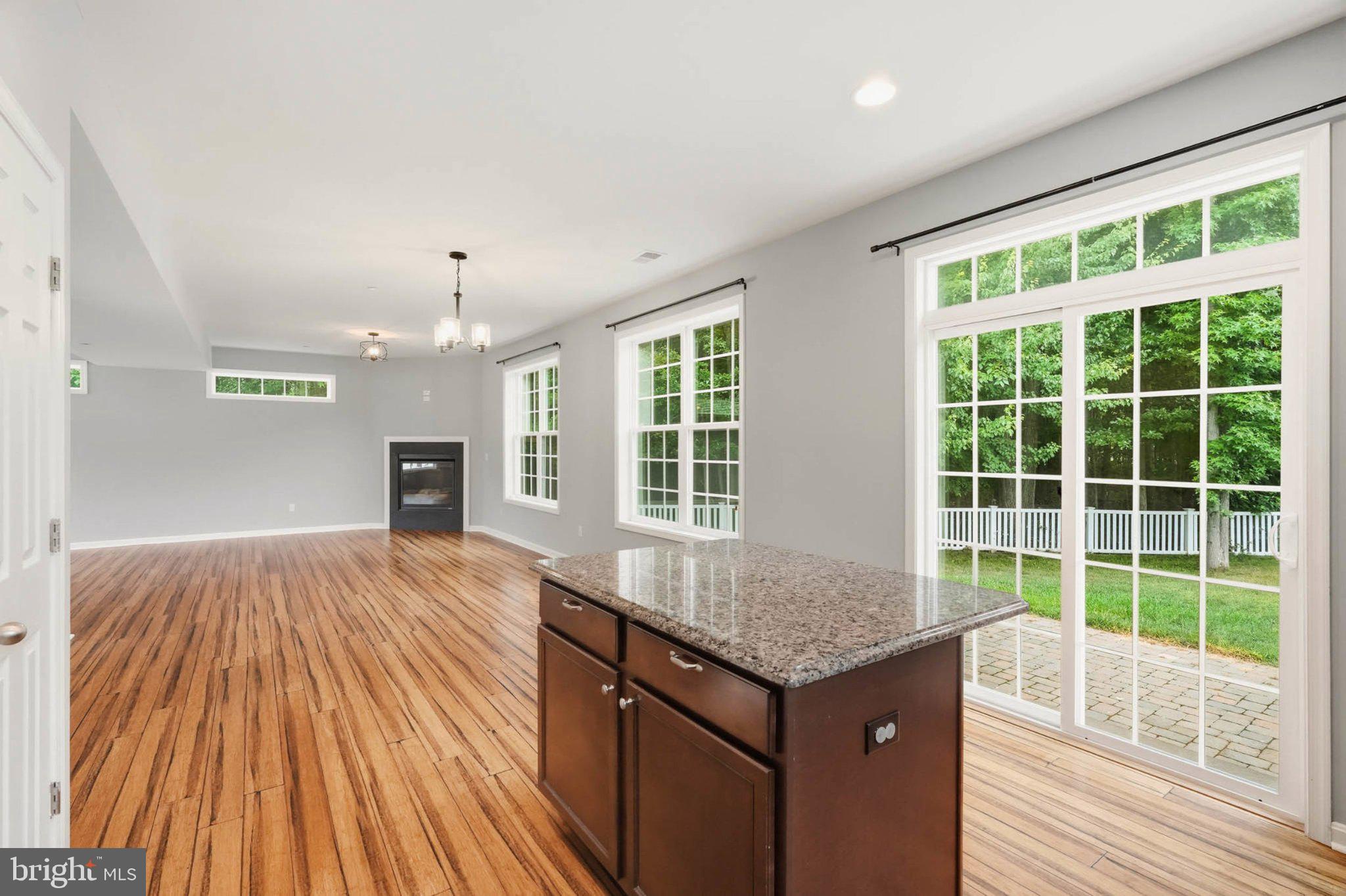 ELKS LANDING - Residential