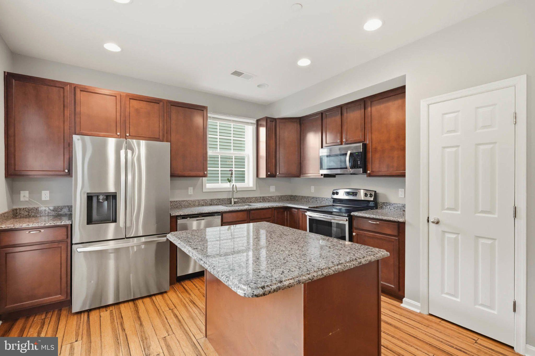 ELKS LANDING - Residential