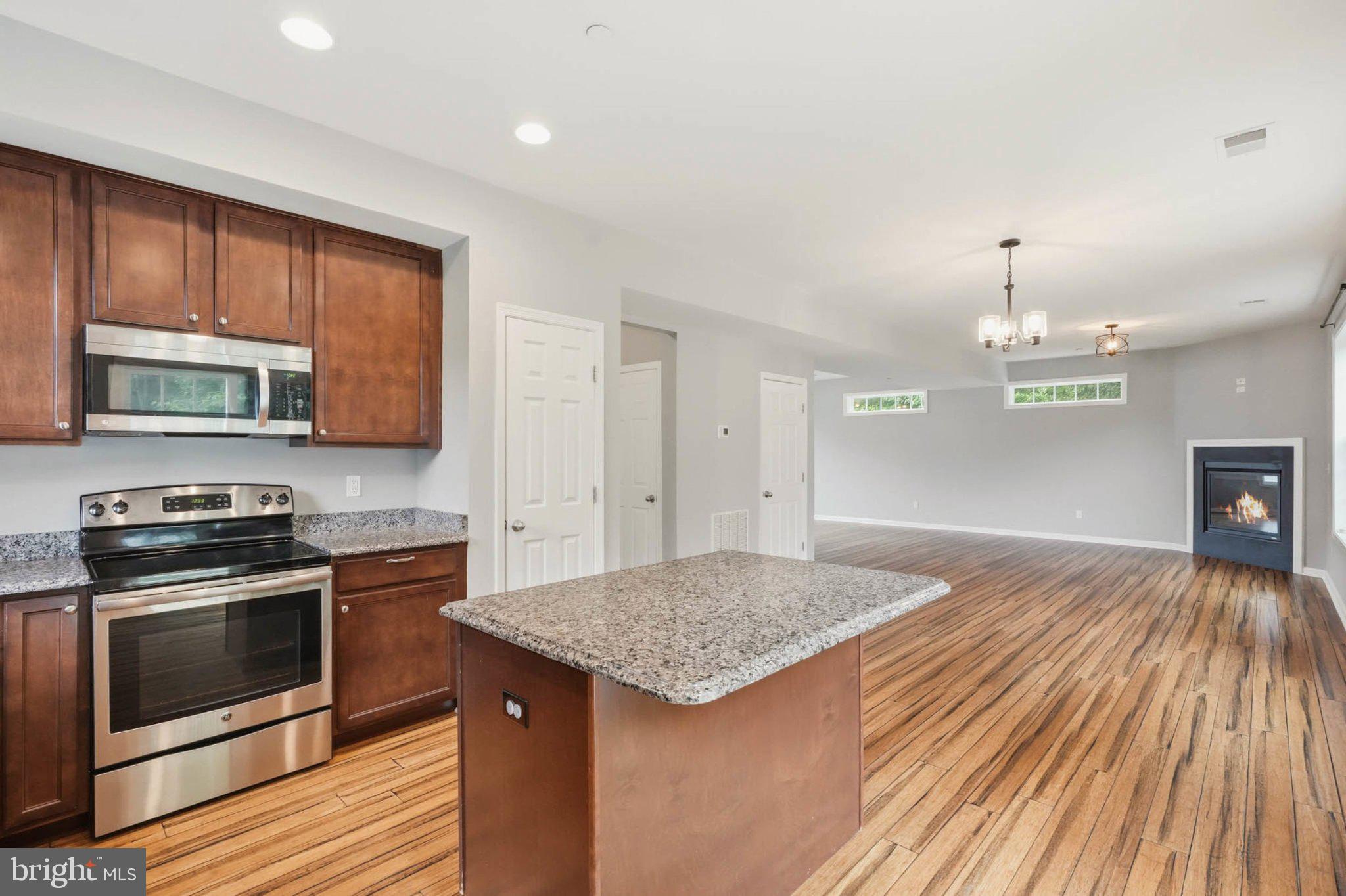 ELKS LANDING - Residential