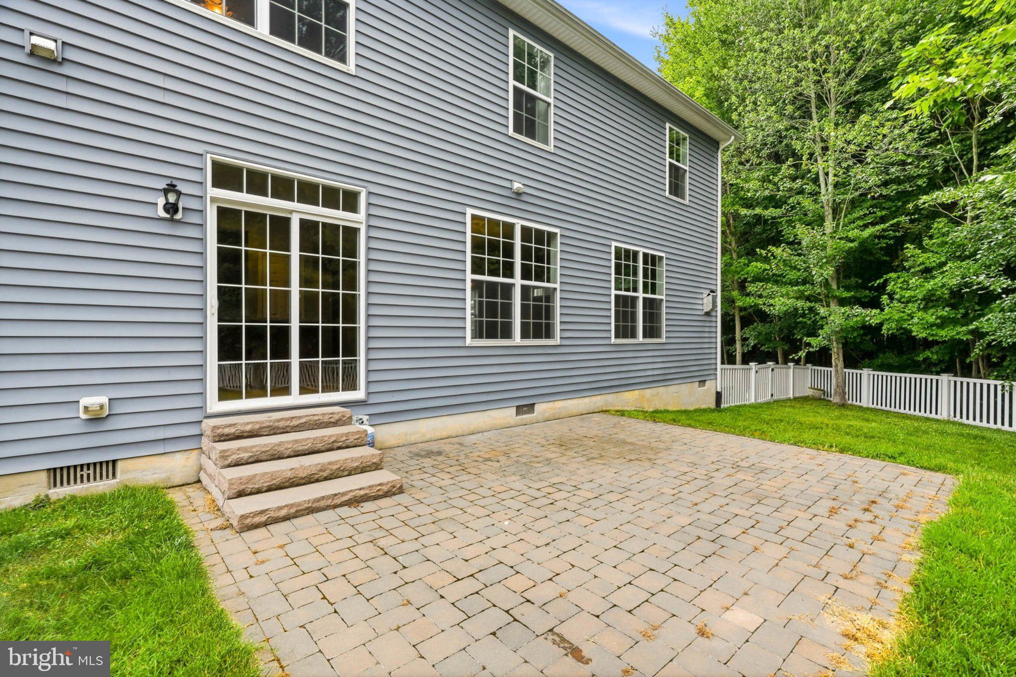 ELKS LANDING - Residential
