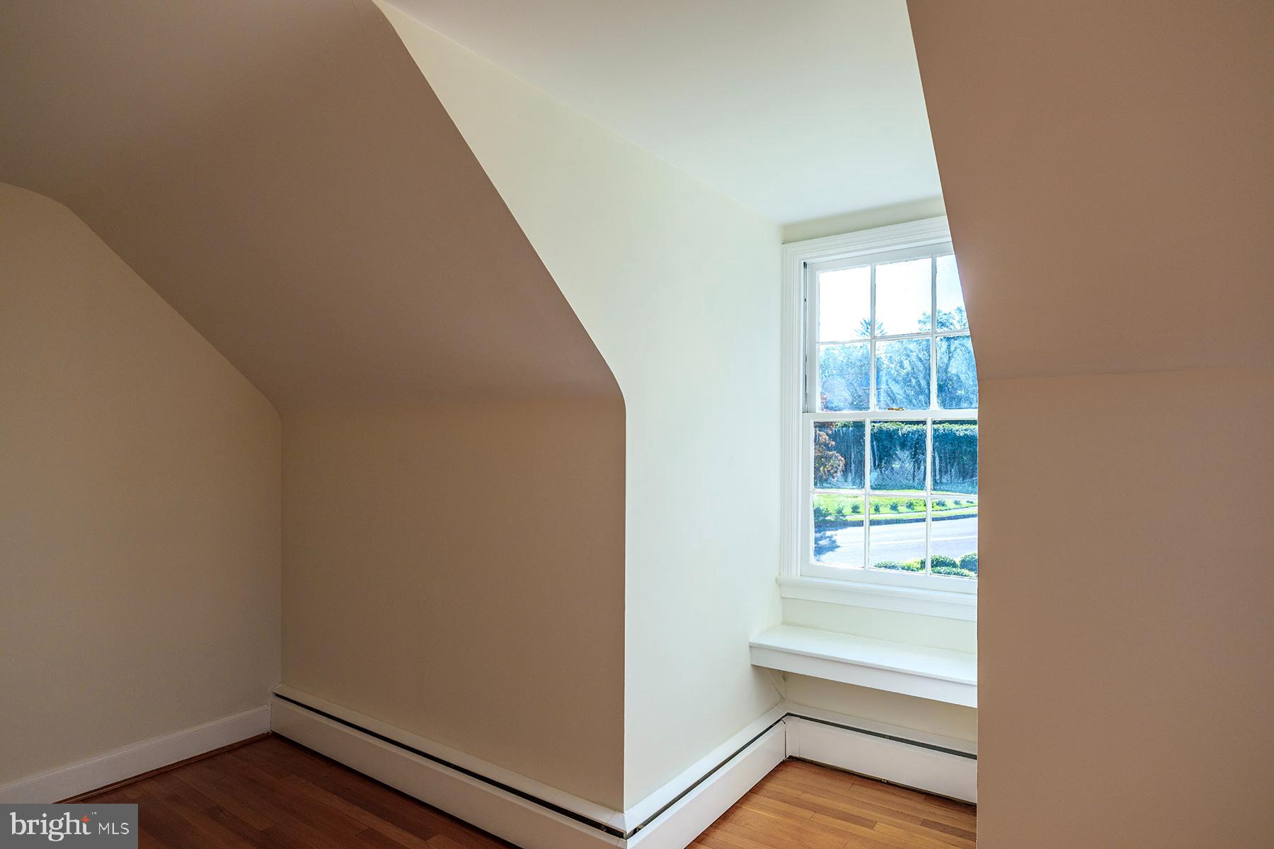 NORTH END - Residential