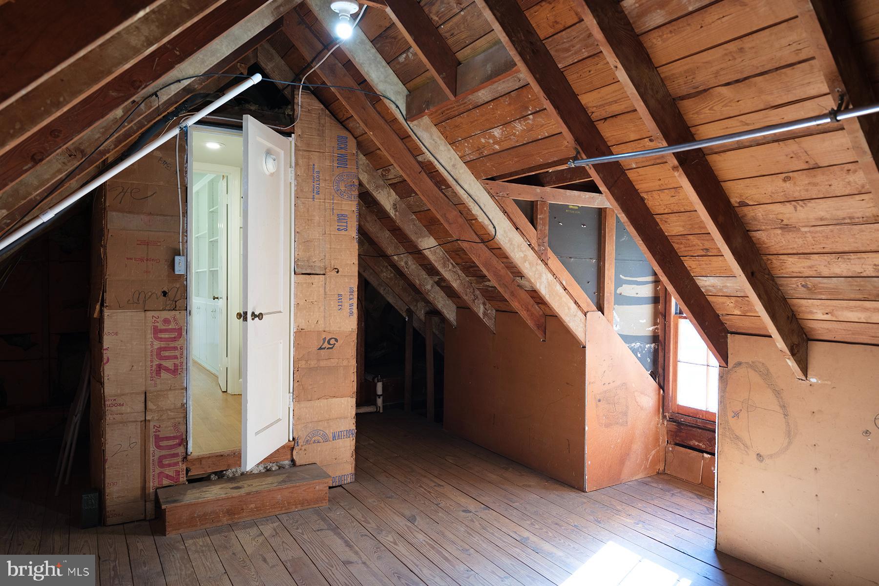 NORTH END - Residential